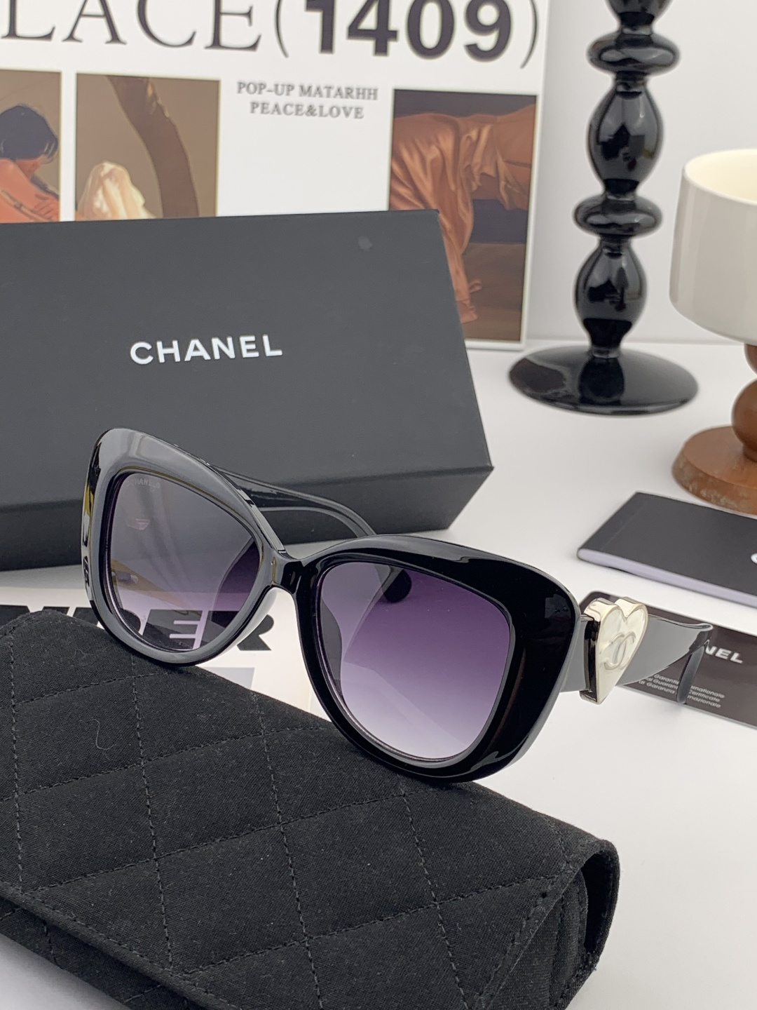 新品CHANEL 香奈儿太阳镜以独特魅力和前卫风格诠释春夏最新眼镜，质感超好佩带舒适 型号：CH8551