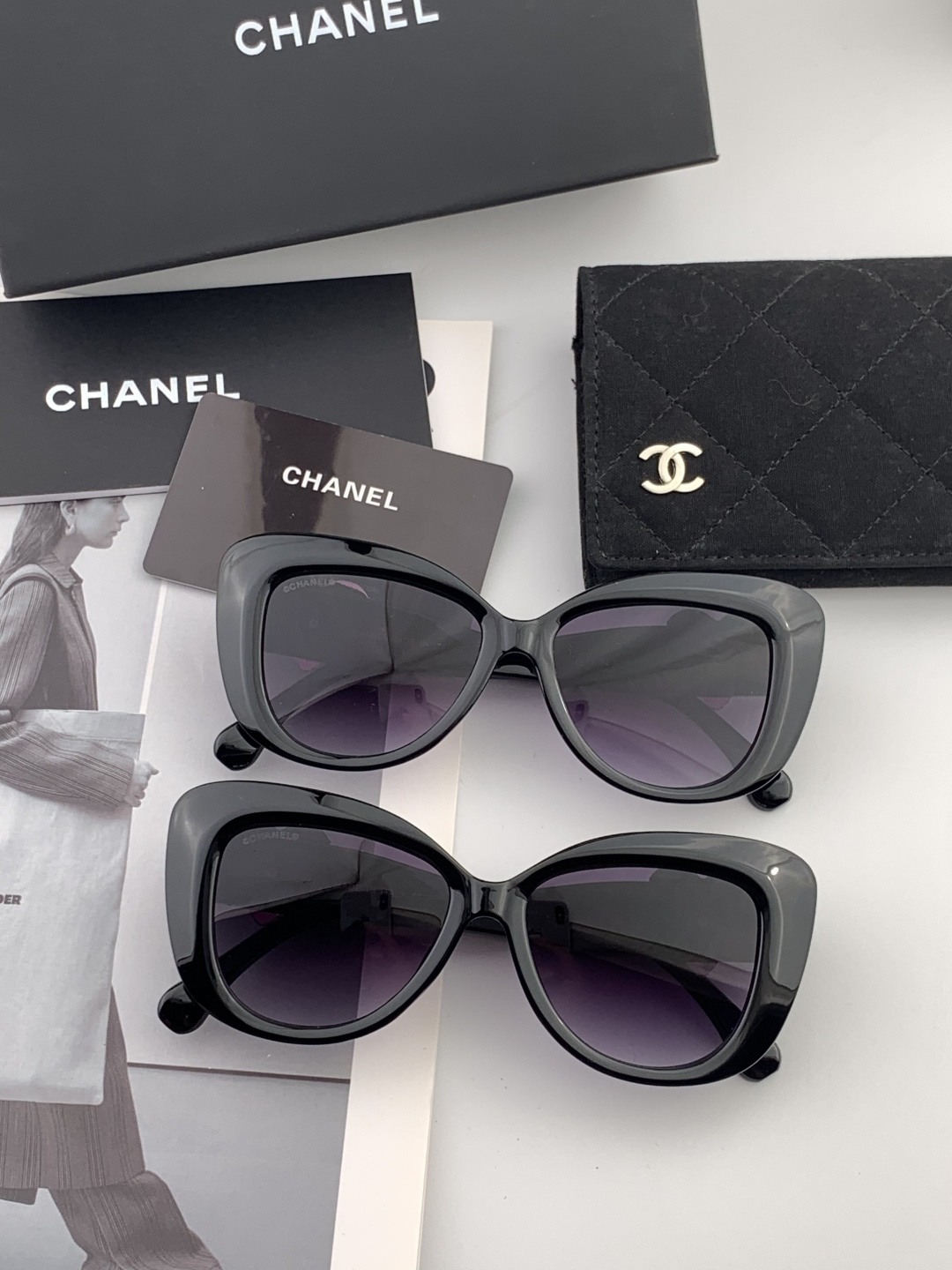 新品CHANEL 香奈儿太阳镜以独特魅力和前卫风格诠释春夏最新眼镜，质感超好佩带舒适 型号：CH8551