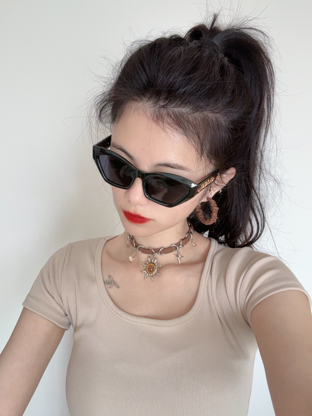 🔺 【GUCCI】2025开春新款 潮流爆款 时尚方框太阳镜 高品质 佩戴舒适 网红潮款墨镜 型号：G2