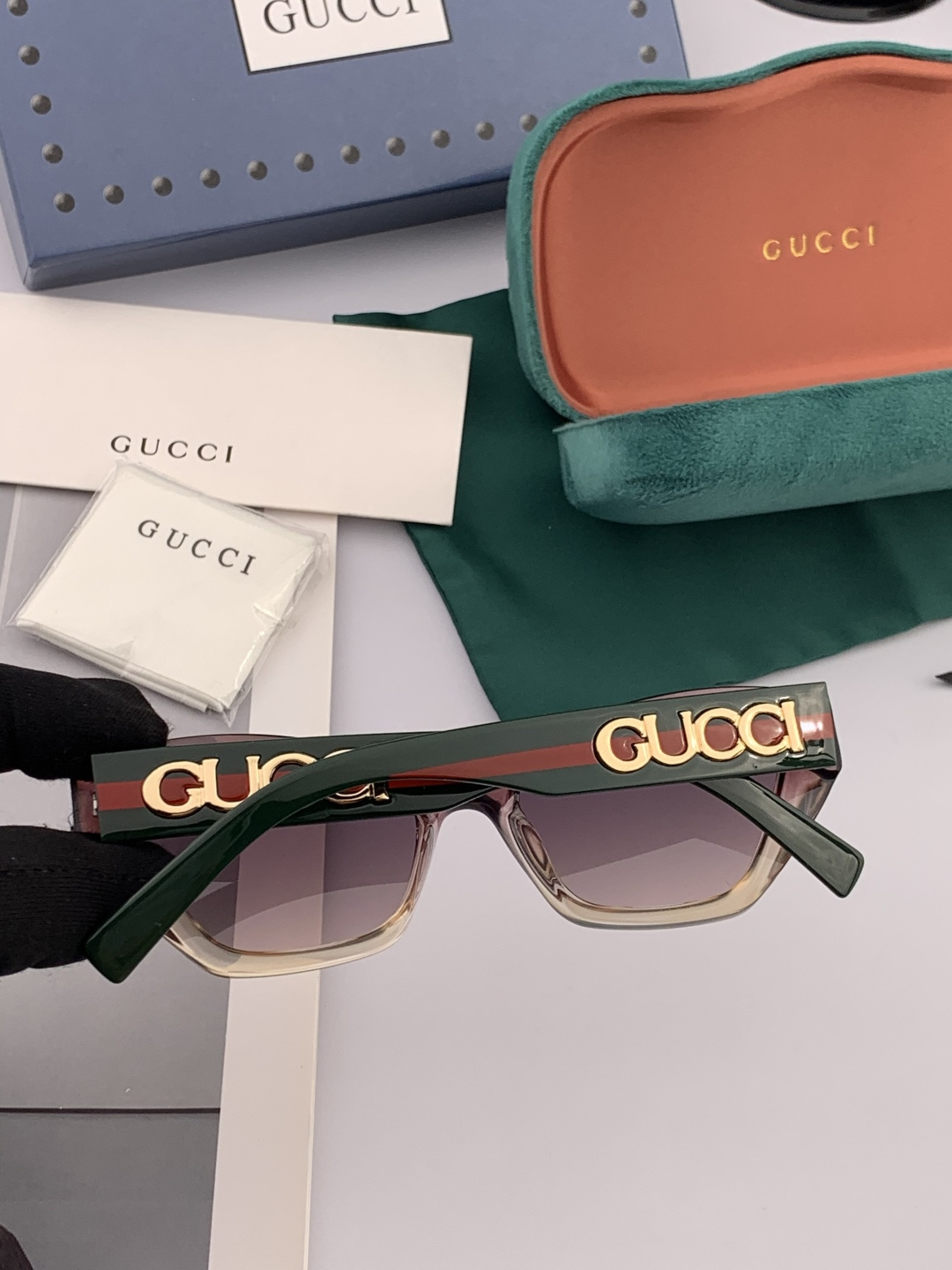 🔺 【GUCCI】2025开春新款 潮流爆款 时尚方框太阳镜 高品质 佩戴舒适 网红潮款墨镜 型号：G2
