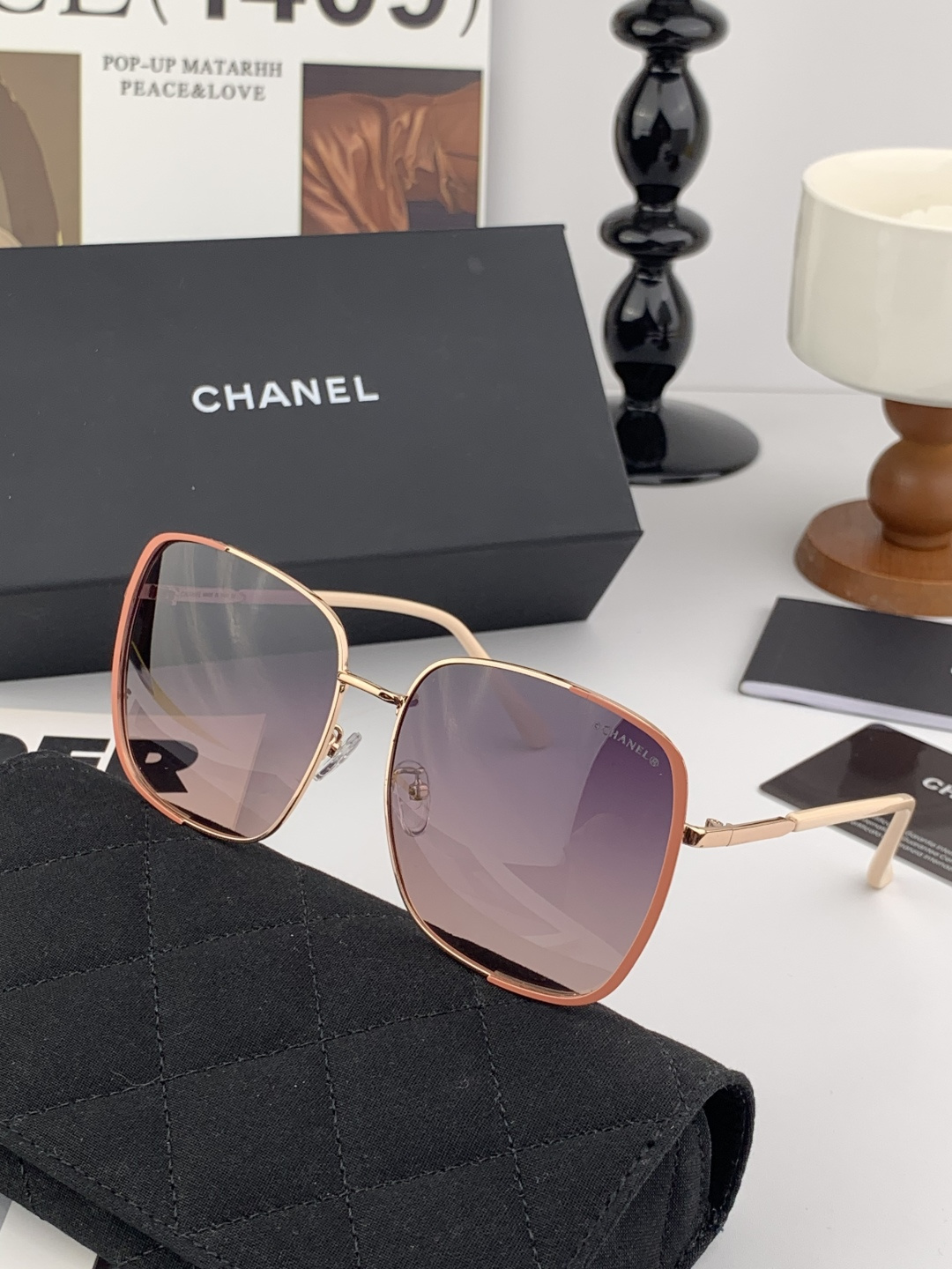 新品CHANEL 香奈儿太阳镜以独特魅力和前卫风格诠释春夏最新眼镜，质感超好佩带舒适 型号：CH2077