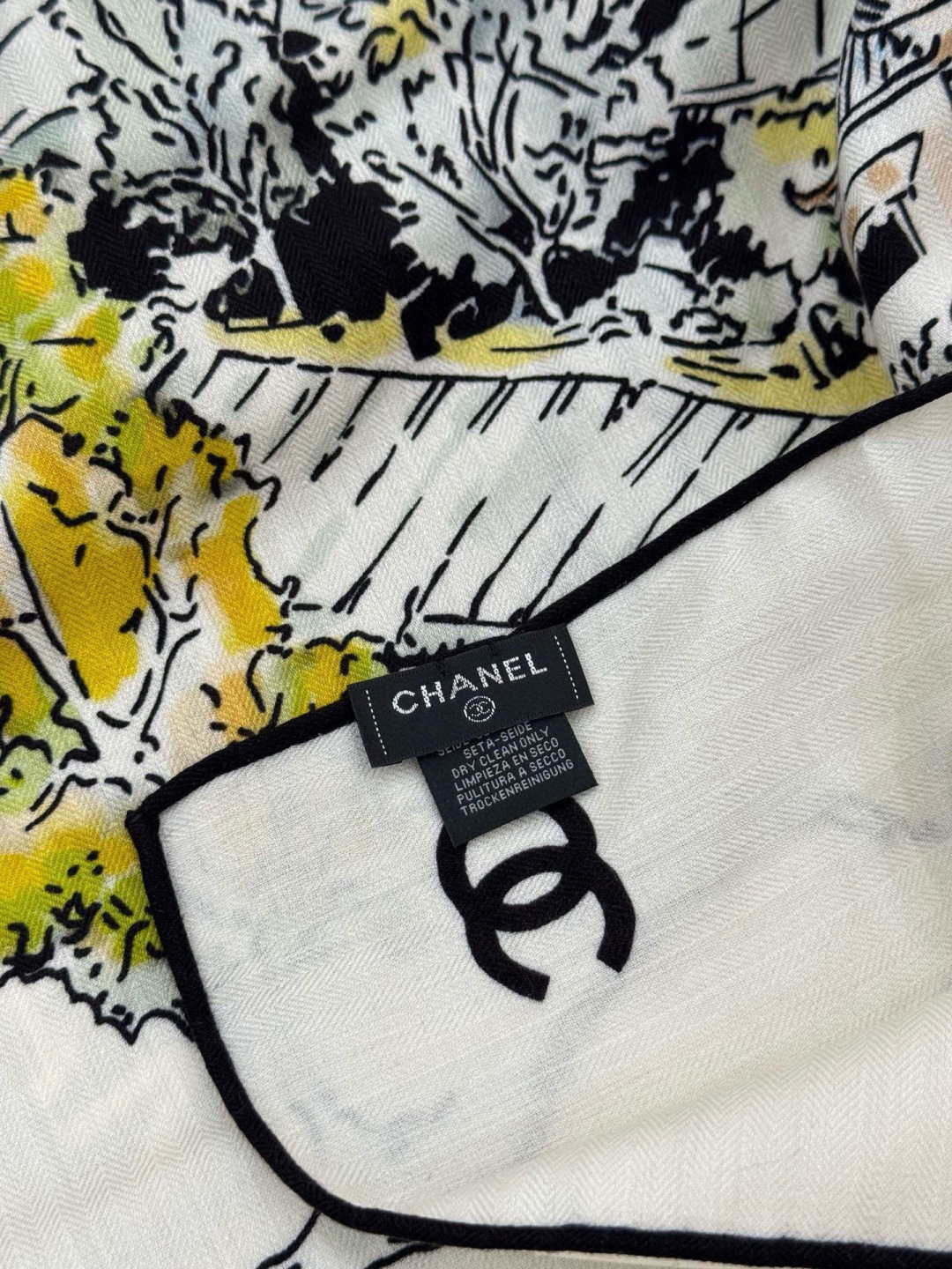 Chanel 25高级手工坊系列～～【140顶级丝绒双面同色披肩】25高级手工坊系列作品梦幻而极具电影感