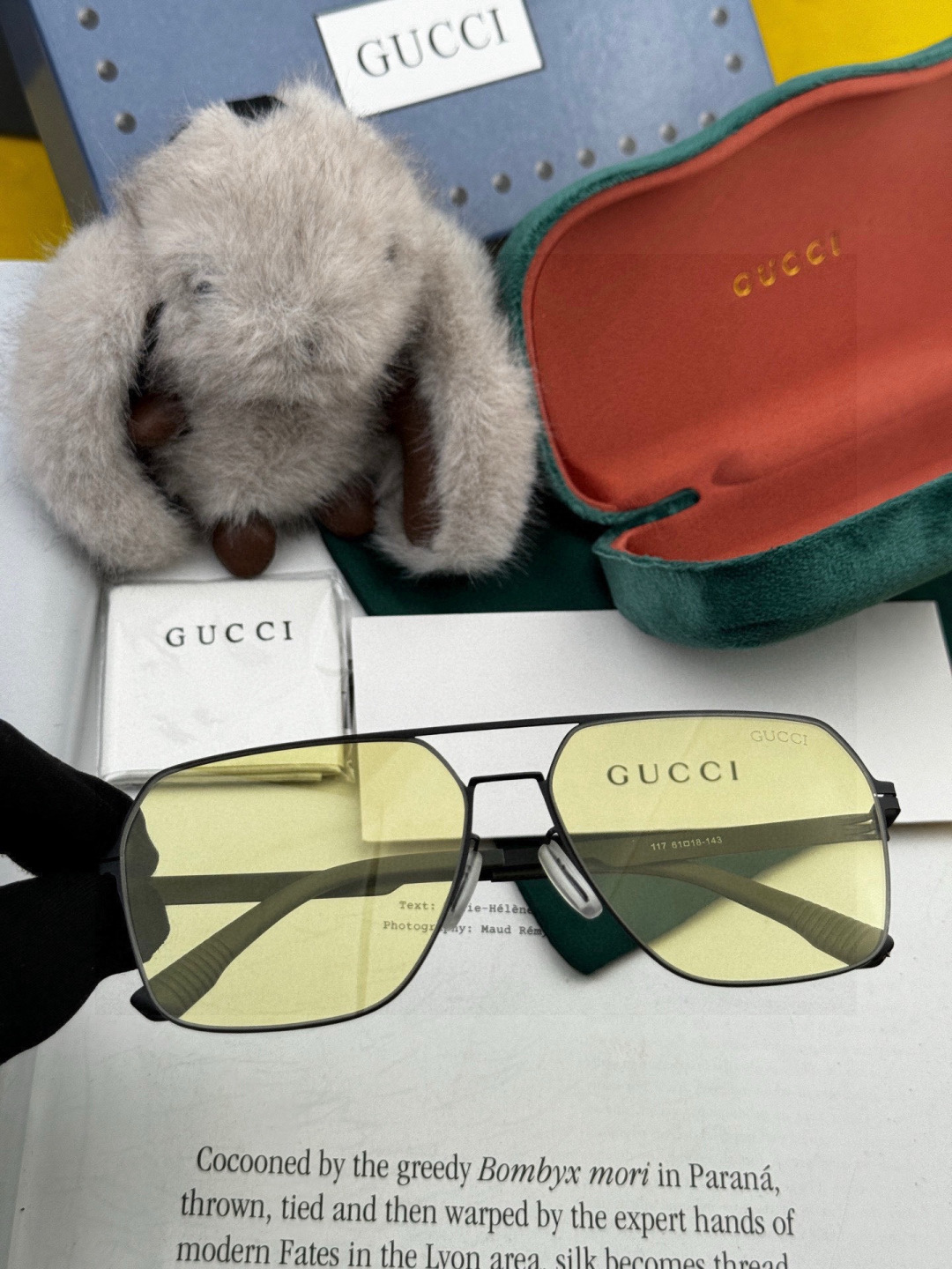 P125&diams;️GUCCI 2025新款男女情侣款太阳镜多边形墨镜ip电镀永不褪色 超轻超有弹性整幅眼镜无螺丝重要的是压不坏 高清尼龙镜片、精湛的工艺 原版材料 休闲大气不挑人的一款太阳镜 戴出去超级大牌🤗🤗 特别好看 夏天必备  型号G3730