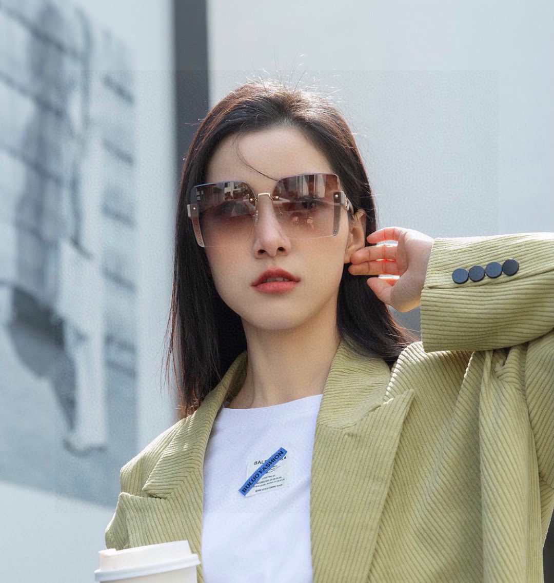 🔺 【DIOR-迪奥】2025开春新款 潮流爆款 时尚方框太阳镜 高品质 佩戴舒适 网红潮款墨镜 女士高