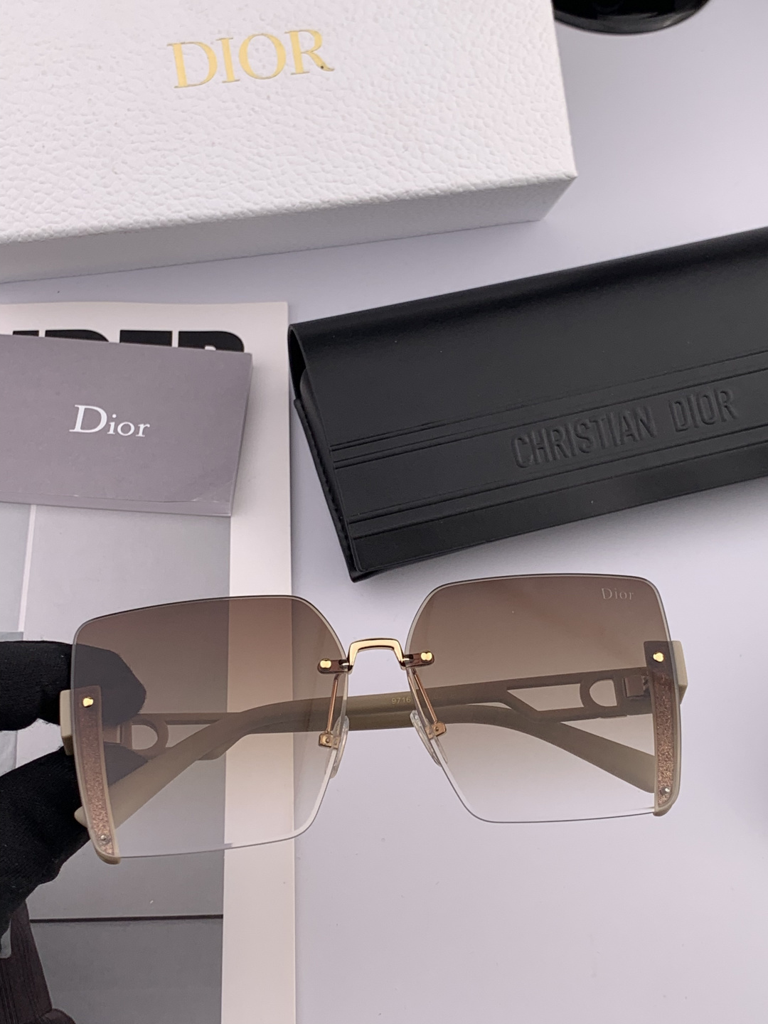 🔺 【DIOR-迪奥】2025开春新款 潮流爆款 时尚方框太阳镜 高品质 佩戴舒适 网红潮款墨镜 女士高