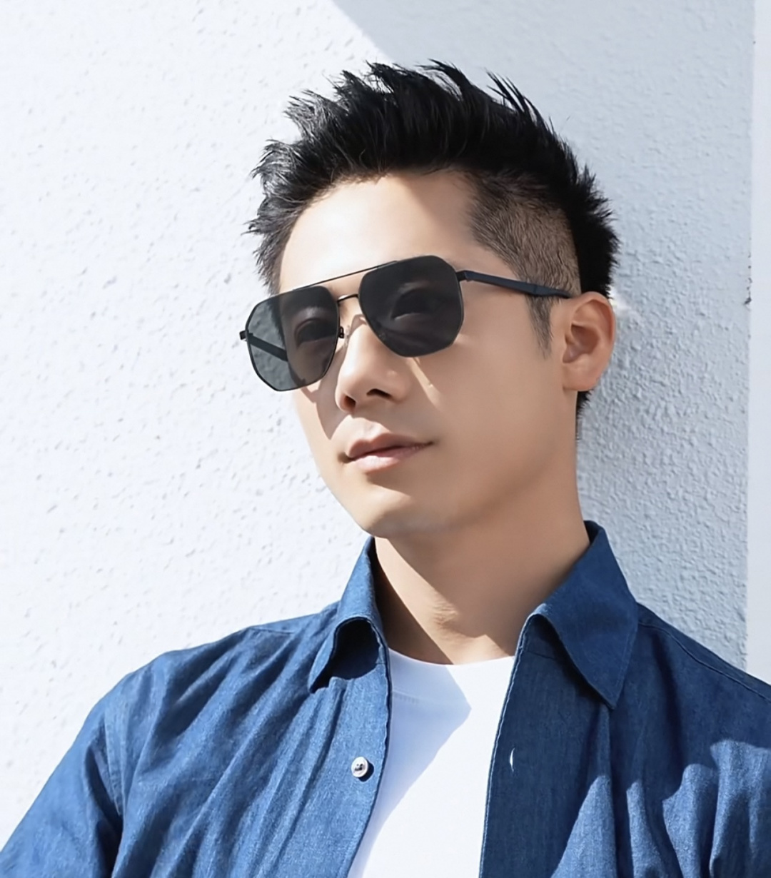 Gucci 。 高品质男女款墨镜 👍 进口宝丽来偏光镜片 。蛤蟆镜 开车钓鱼都可 。百搭显瘦墨镜韩版男士