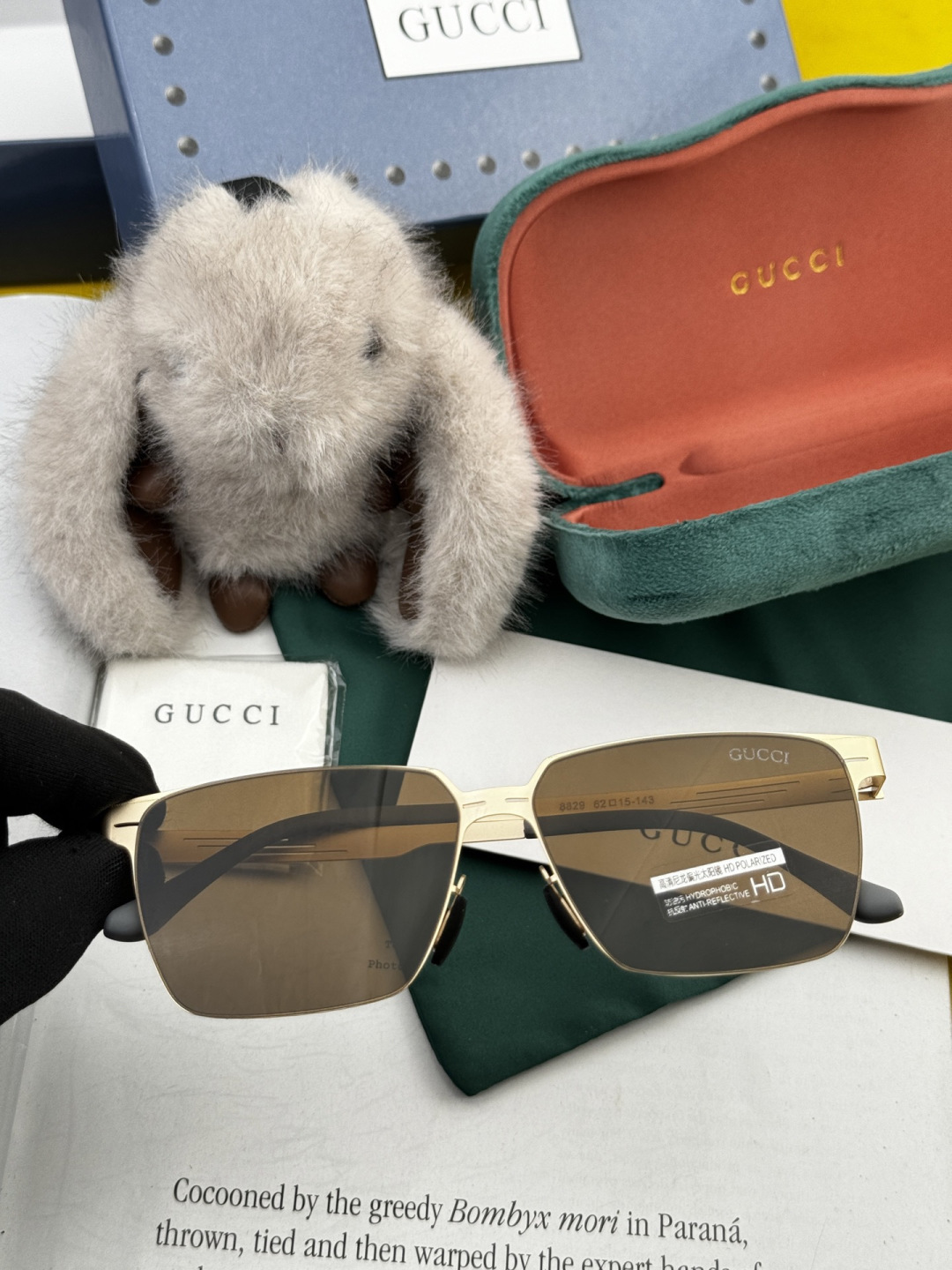 GUCC* 2025 新款男女情侣款太阳iP电镀永不褪色 卖点：超轻超有弹性整幅眼镜无螺丝重要的是压不坏