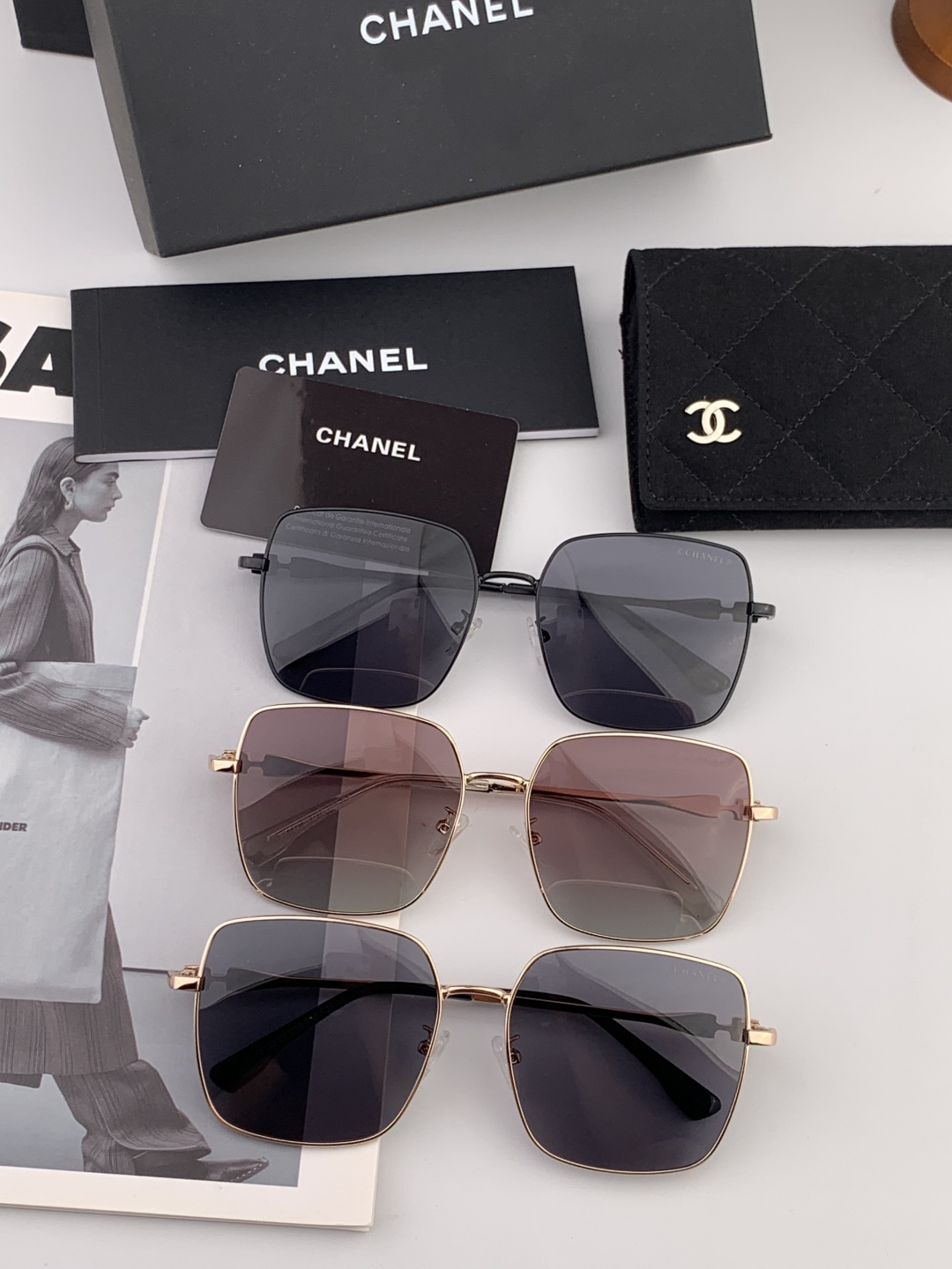 新品CHANEL 香奈儿太阳镜以独特魅力和前卫风格诠释春夏最新眼镜，质感超好佩带舒适 型号：CH2581