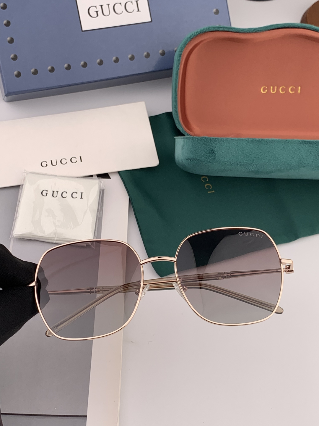 🔺 【GUCCI】2025开春新款 潮流爆款 时尚方框偏光太阳镜 高品质 佩戴舒适 网红潮款墨镜 女士高