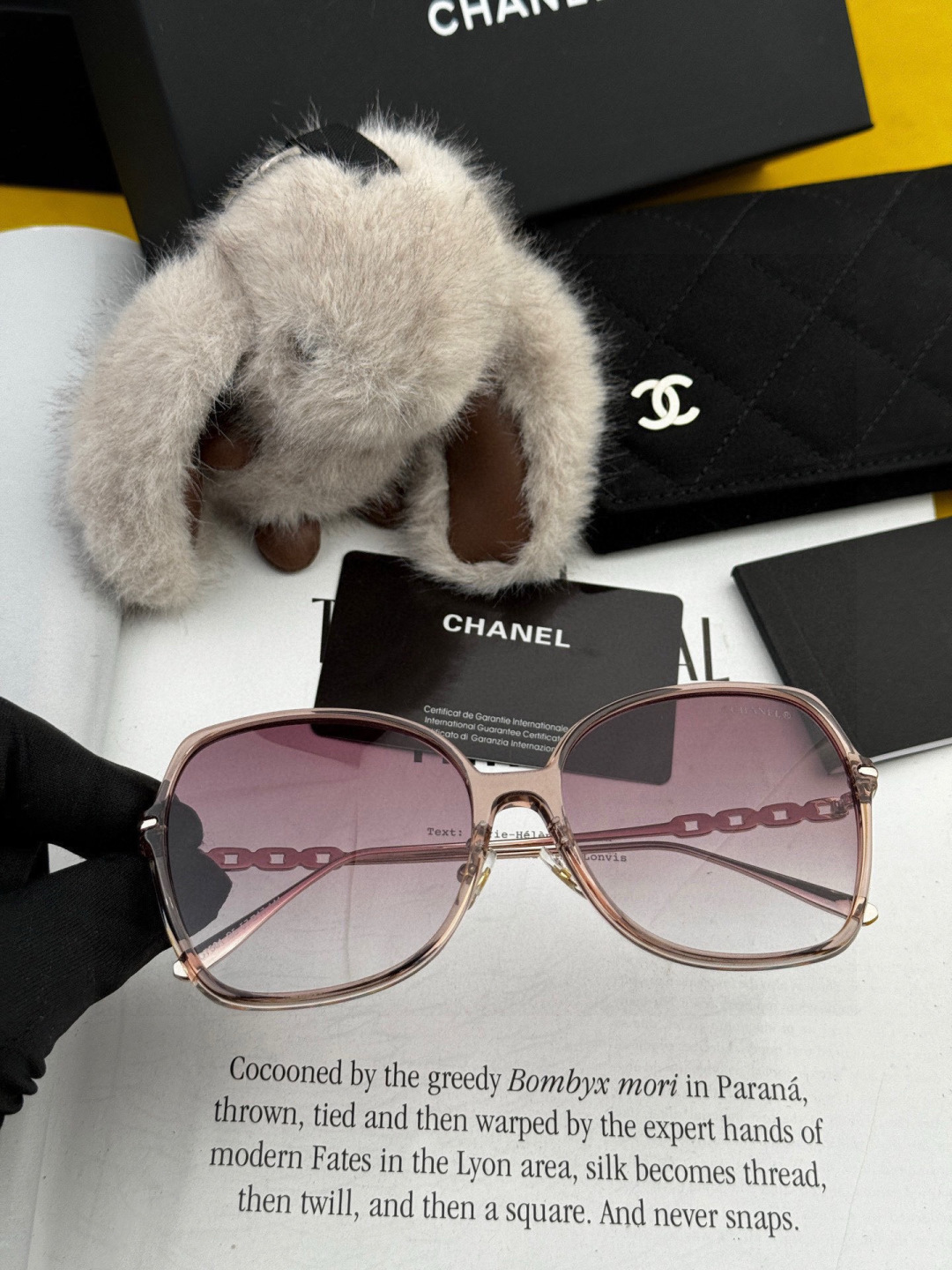 【CHANEL】香奈儿 2025新款潮流爆款 时尚方框太阳镜 佩戴舒适 网红潮款墨镜 女士高清加厚偏光太