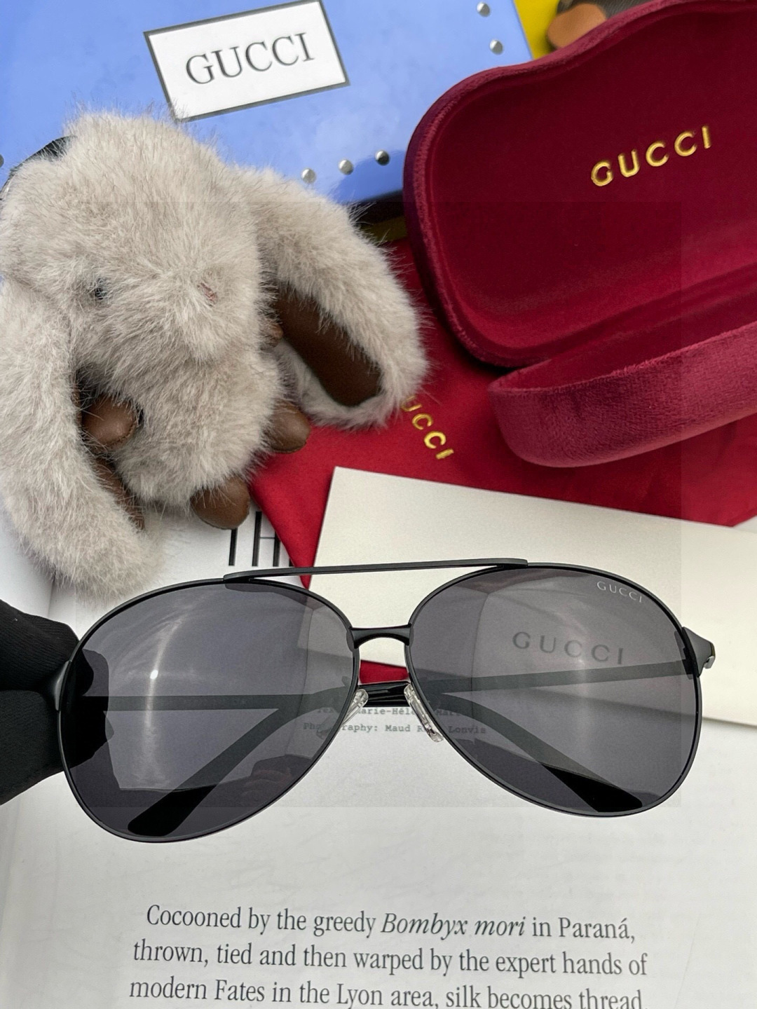Gucci 。 高品质男女款墨镜 👍 进口宝丽来偏光镜片 。蛤蟆镜 开车钓鱼都可 。百搭显瘦墨镜韩版男士