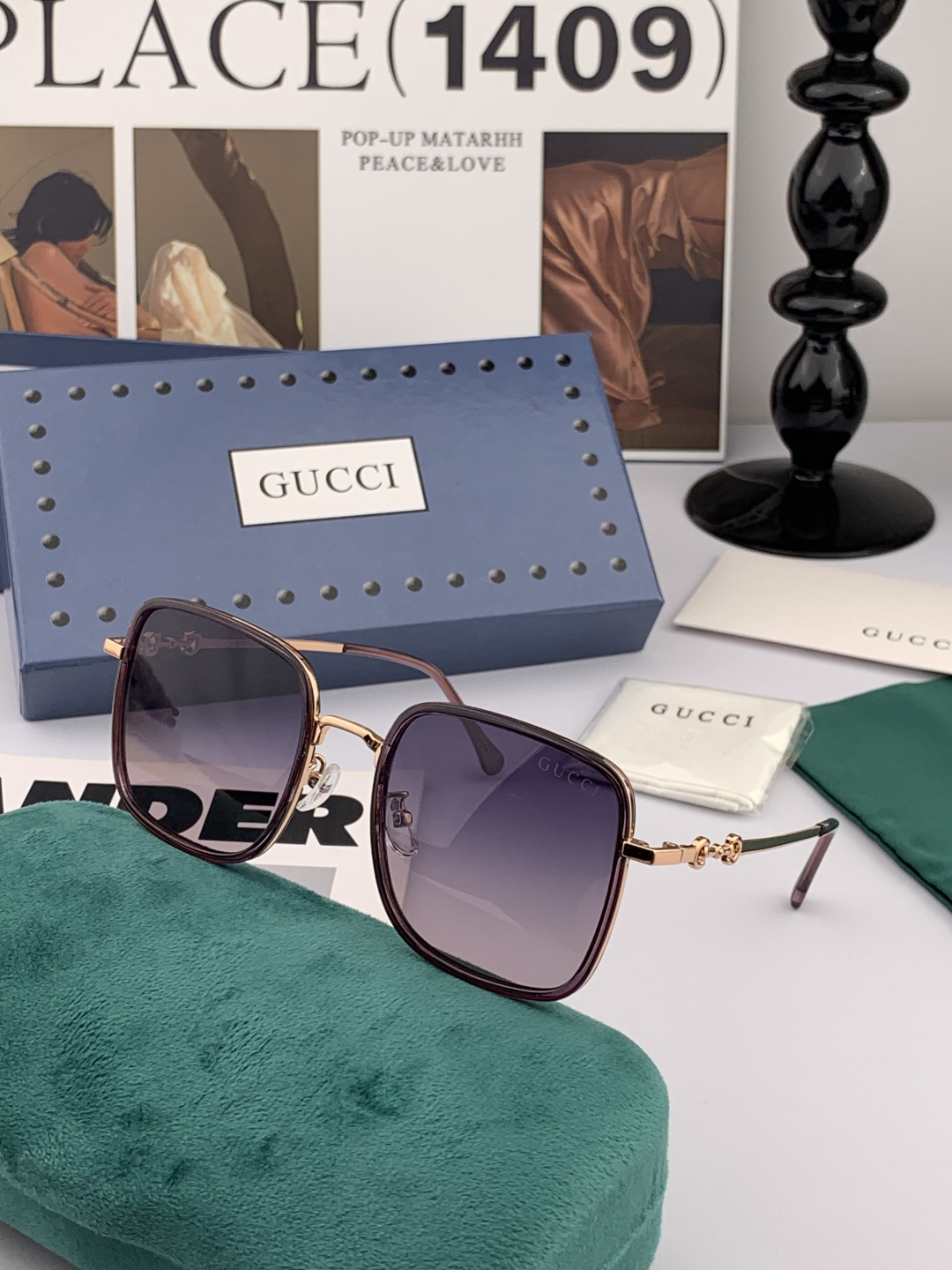 Gucci墨镜2025新款 。 方框设计再优雅的同时还能在视觉上修饰脸型，敲显脸小，不挑脸型 复古的马衔