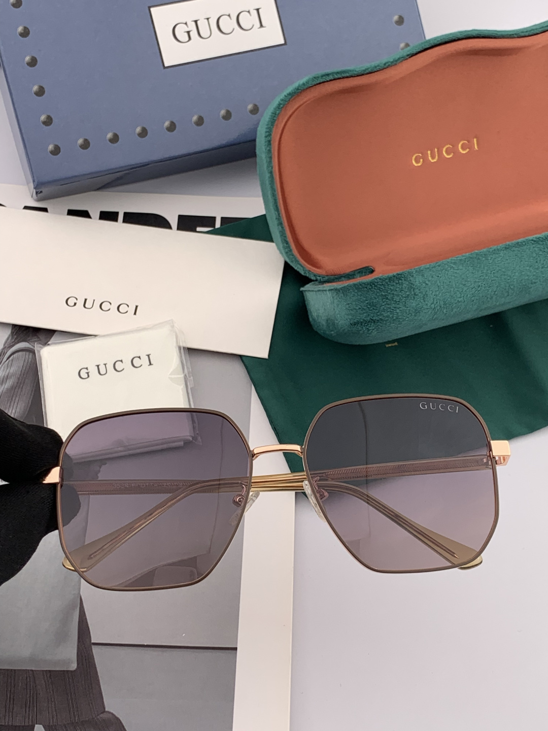 【偏光系列】Gucci 经典的方框设计，不挑脸型，无论搭配大衣还是连衣裙都非常显气质尼龙偏光镜片预防紫外