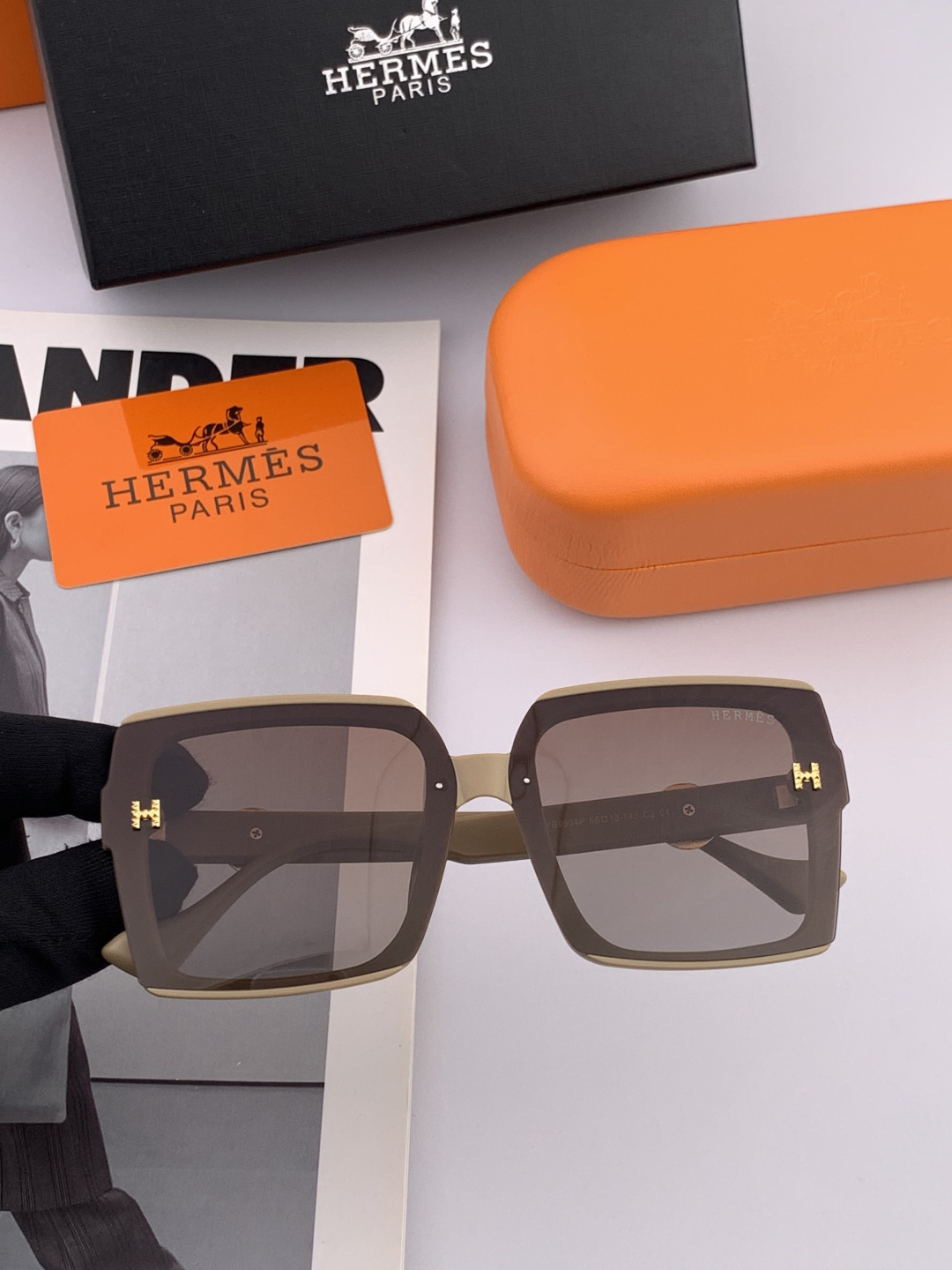 【TR偏光系列】爱马仕 经典的方框设计，不挑脸型，无论搭配大衣还是连衣裙都非常显气质尼龙偏光镜片预防紫外