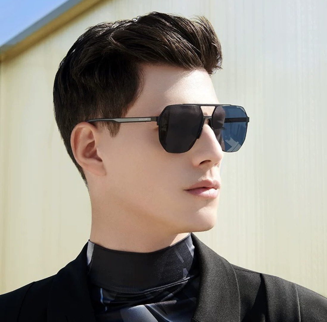 GUCCI 男款炫彩飞行员偏光太阳镜 ❤️材质：高清尼龙加厚卡槽高清偏光镜片 🌹无边框镜架💕颜👍型号：G