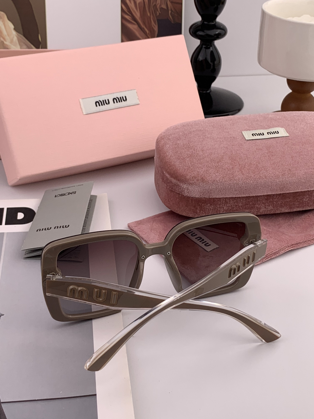 MIUMIU/缪缪🖇🖇2025🌟闪耀新款璀璨登台 ❤❤太阳镜潮品 精致个性设计简约时尚 专柜品质值得拥有