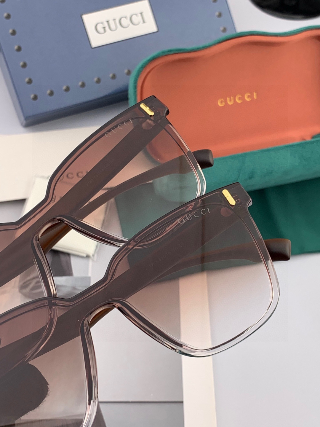 🔺 【GUCCI-尼龙偏光太阳镜】2025开春新款 潮流爆款 时尚方框连体偏光太阳镜 高品质 佩戴舒适 