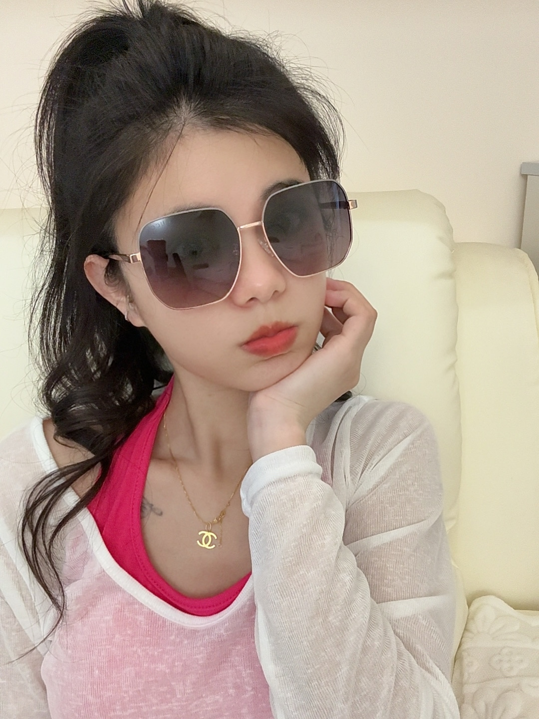 【偏光系列】Gucci 经典的方框设计，不挑脸型，无论搭配大衣还是连衣裙都非常显气质尼龙偏光镜片预防紫外