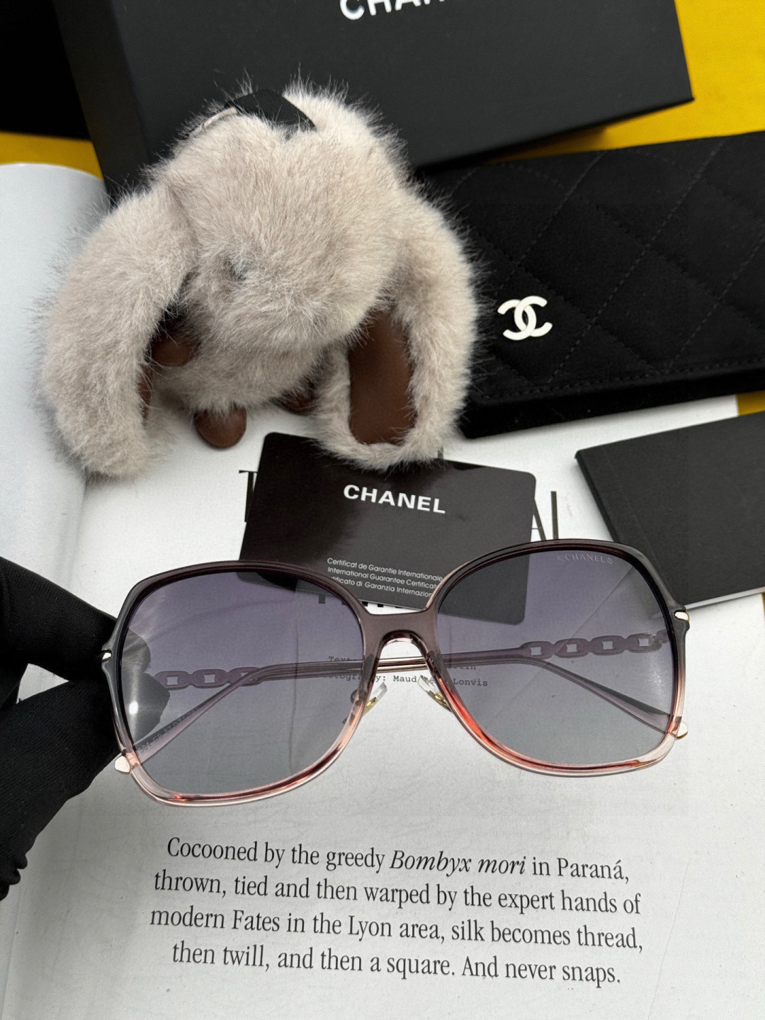 【CHANEL】香奈儿 新款潮流爆款 时尚方框太阳镜 佩戴舒适 网红潮款墨镜 女士高清加厚偏光太阳镜🕶️