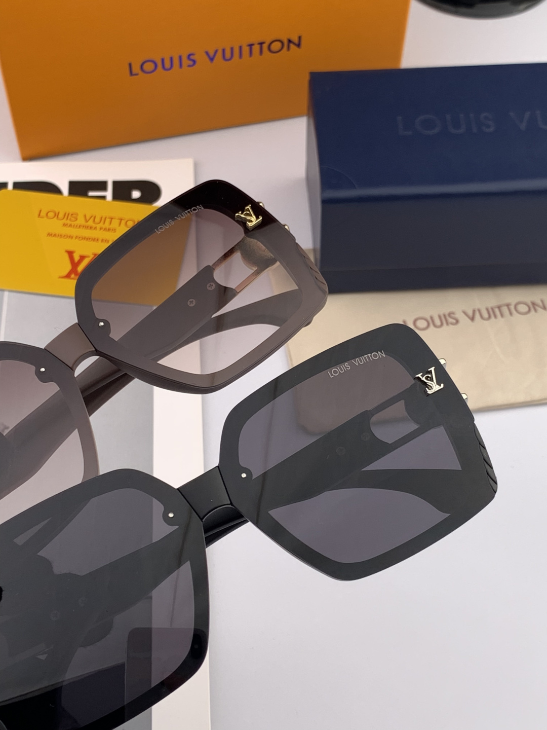 【TR偏光系列】lv大框太阳镜墨镜经典的方框设计，不挑脸型，无论搭配大衣还是连衣裙都非常显气质偏光镜片预