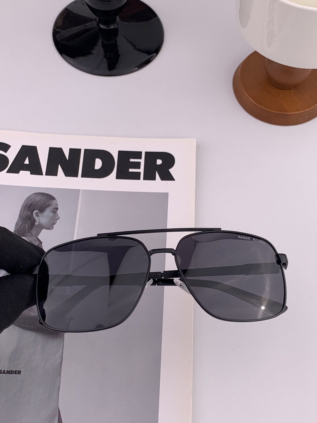 路虎。 高品质男女款墨镜 👍 进口宝丽来偏光镜片 。蛤蟆镜 开车钓鱼都可 。