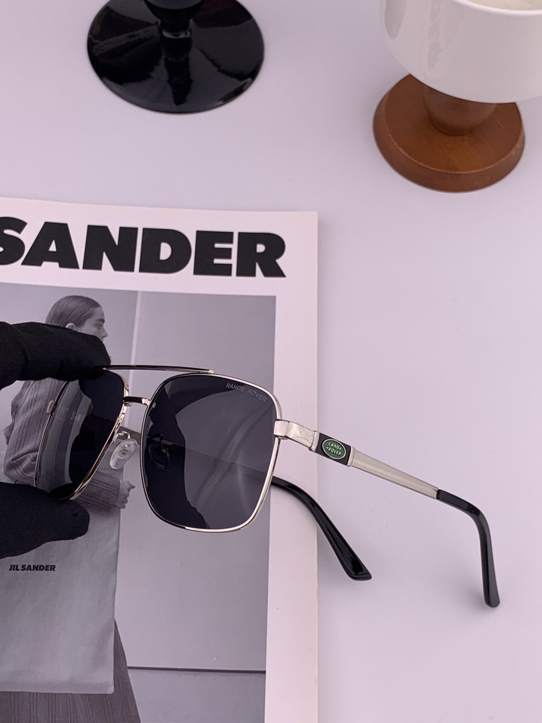 路虎。 高品质男女款墨镜 👍 进口宝丽来偏光镜片 。蛤蟆镜 开车钓鱼都可 。