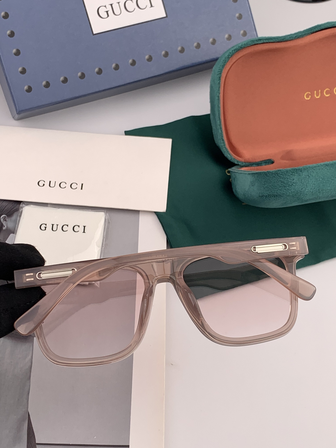🔺 【GUCCI】开春新款 潮流爆款 时尚方框偏光太阳镜 高品质 佩戴舒适 网红潮款墨镜 女士高清尼龙偏