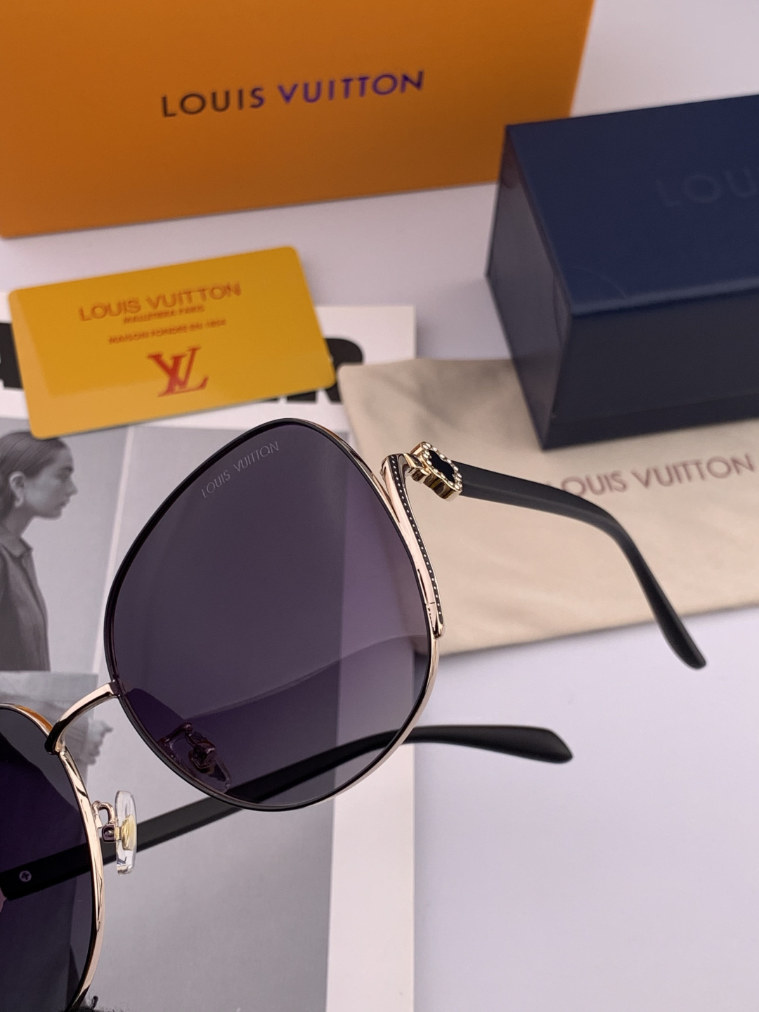 LV 太阳镜潮品官网模特同款 [玫瑰][玫瑰]四叶草🍀精致个性设计简约时尚 高品质值得拥有绝对潮爆整个夏