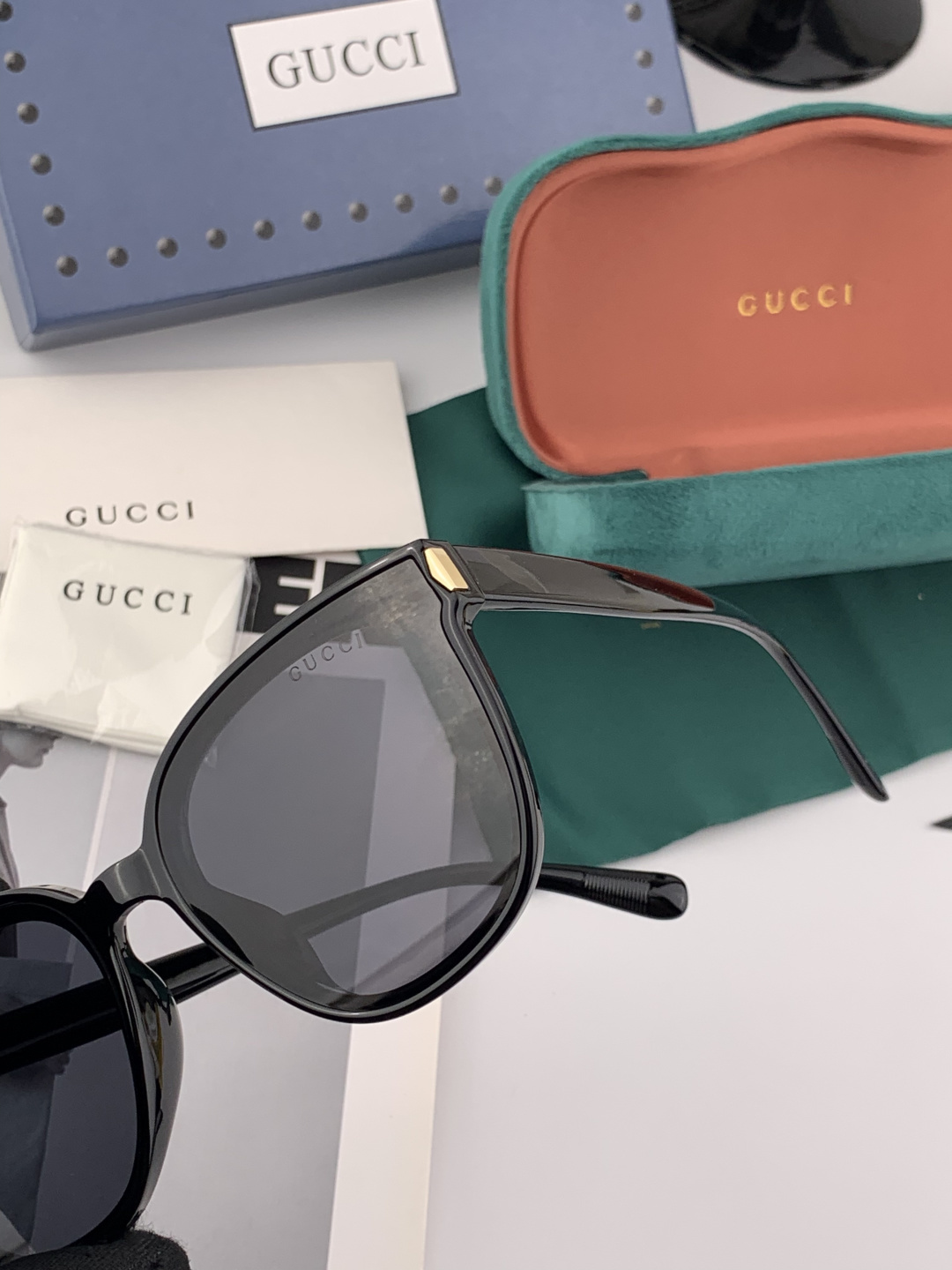 🔺 【GUCCI】开春新款 潮流爆款 时尚方框偏光太阳镜 高品质 佩戴舒适 网红潮款墨镜 女士高清尼龙偏