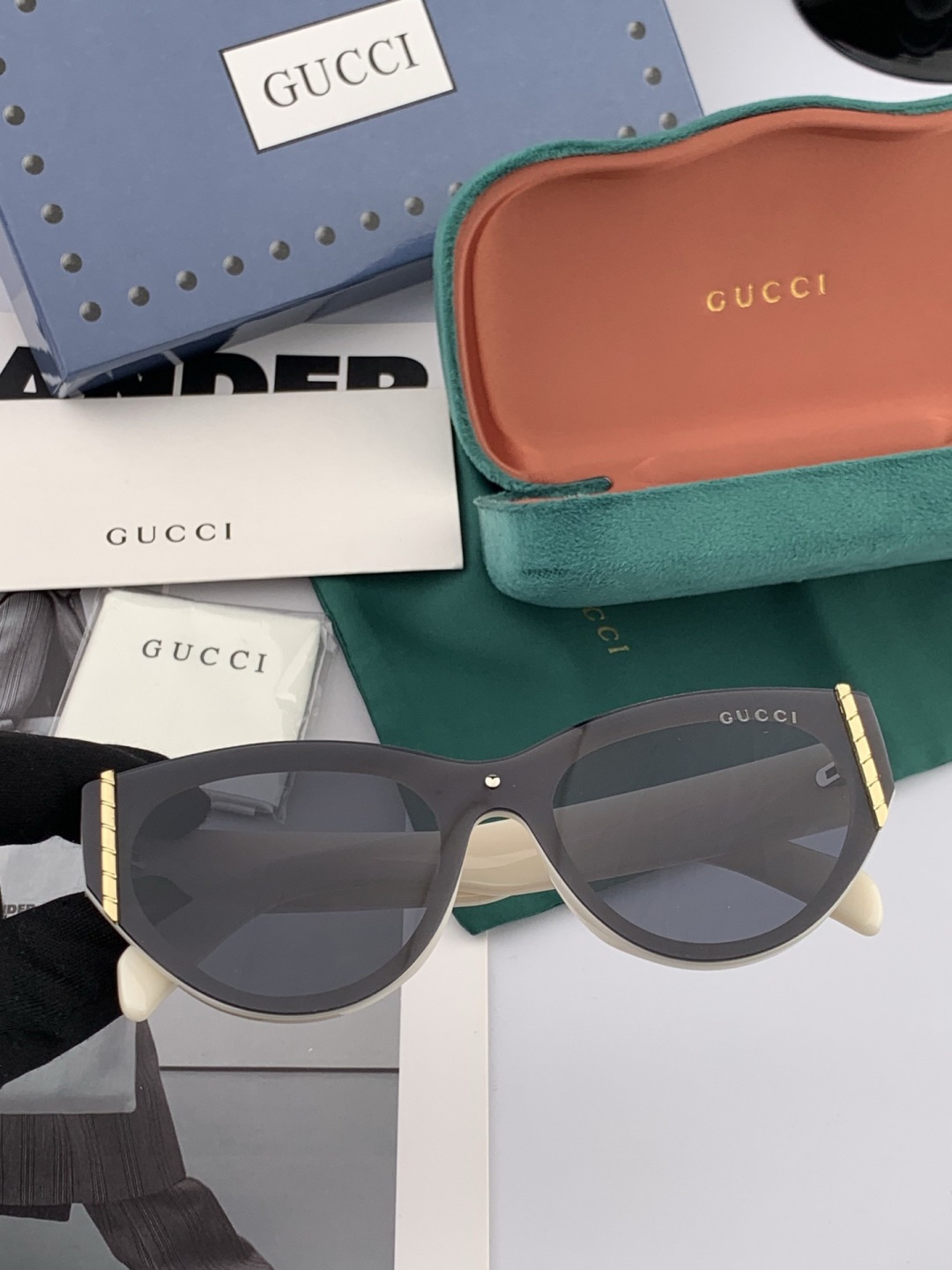 🔺 【GUCCI】开春新款 潮流爆款 时尚方框太阳镜 高品质 佩戴舒适 网红潮款墨镜 型号：G82036