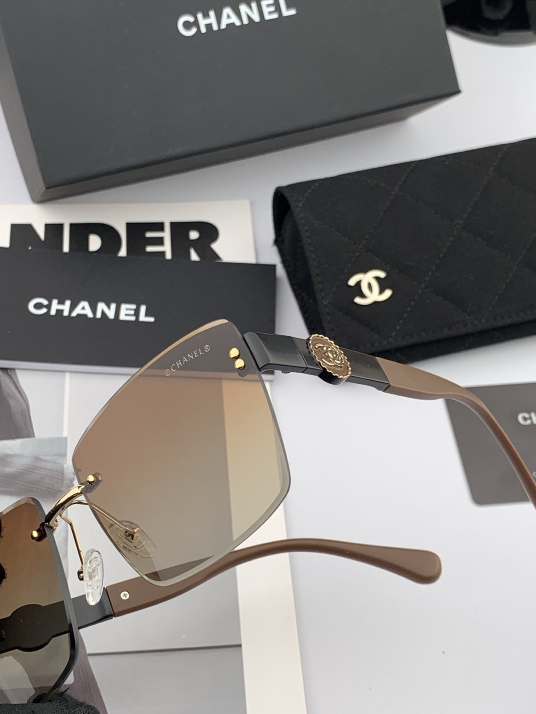 🔺 【香奈儿】开春新款 潮流爆款 时尚方框太阳镜 高品质 佩戴舒适 网红潮款墨镜 女士高清加厚偏光太阳镜