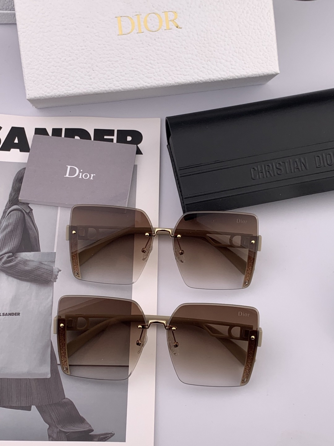 🔺 【DIOR-迪奥】开春新款 潮流爆款 时尚方框太阳镜 高品质 佩戴舒适 网红潮款墨镜 女士高清太阳镜