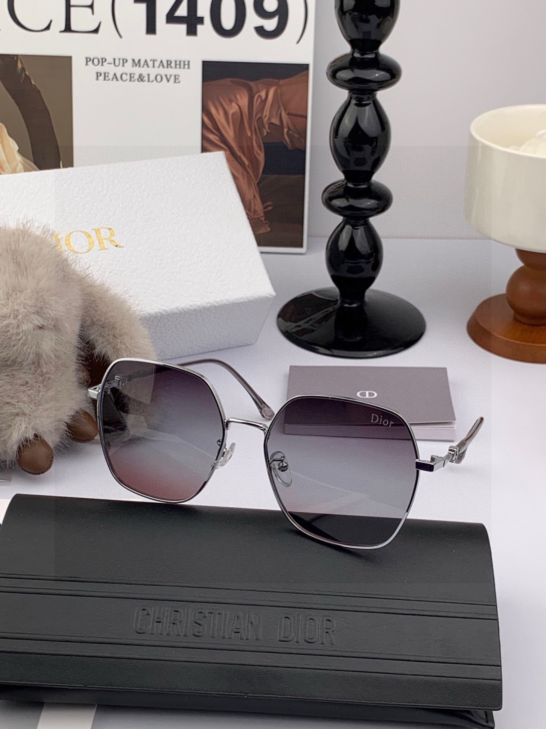 DIOR🌋☔️时尚方框太阳镜顶级奢侈品[强] 高品质[胜利][亲亲]🍦🍨 [得意] 气质非凡😄 🍫🍪女士