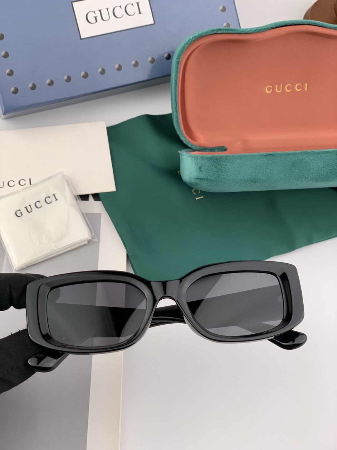 🔺 【GUCCI】开春新款 潮流爆款 时尚方框偏光太阳镜 高品质 佩戴舒适 网红潮款墨镜 女士高清尼龙偏