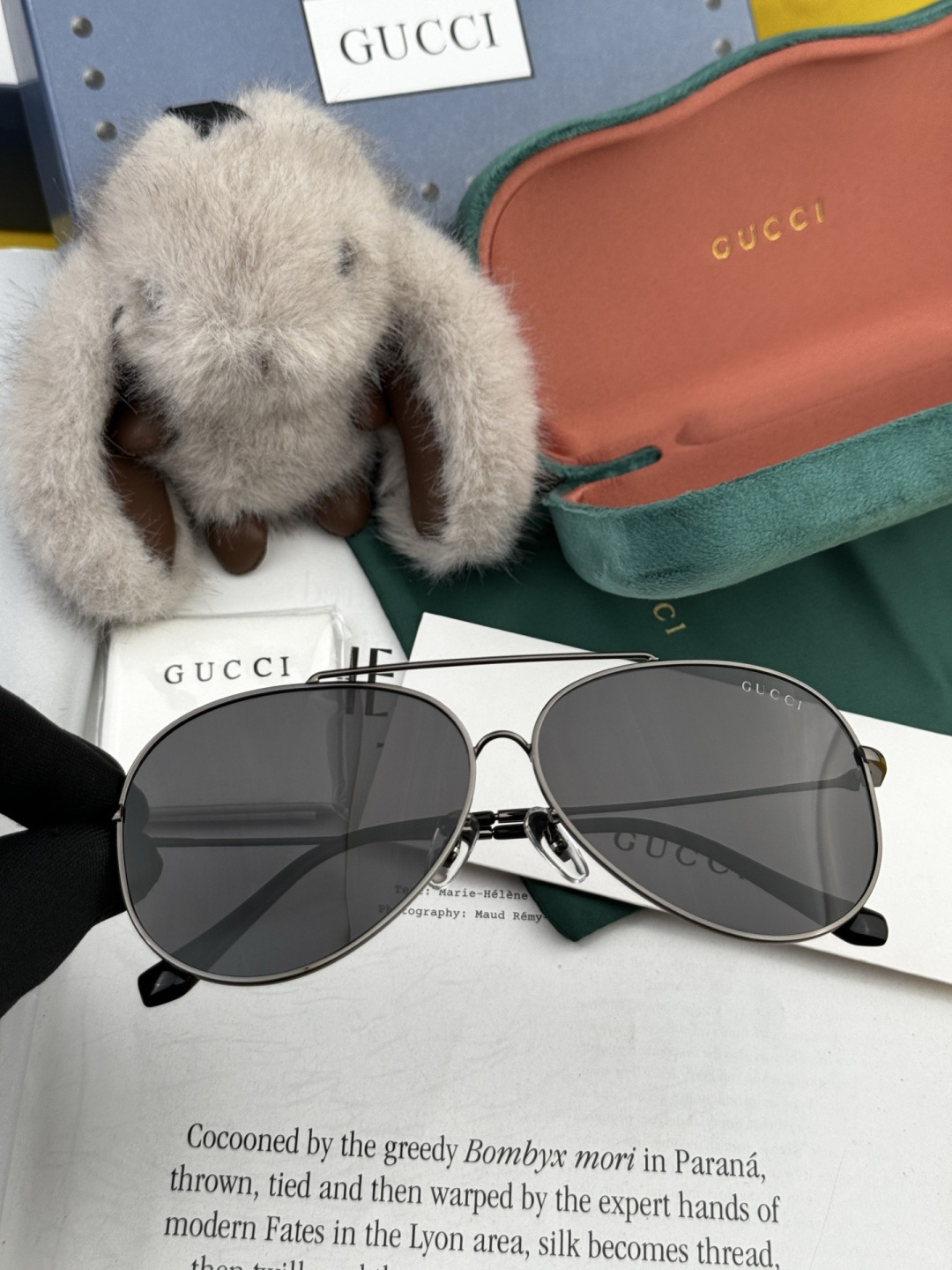 Gucci 。 高品质男女款墨镜 👍 进口宝丽来偏光镜片 。蛤蟆镜 开车钓鱼都可 。百搭显瘦墨镜韩版男士