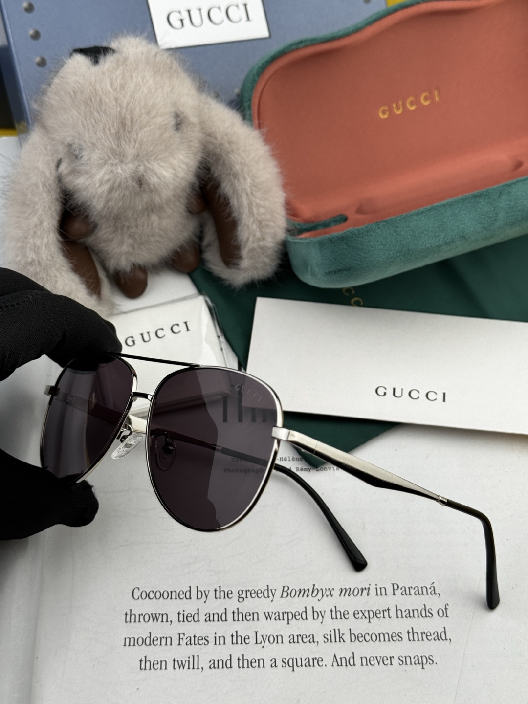 Gucci 。 高品质男女款墨镜 👍 进口宝丽来偏光镜片 。蛤蟆镜 开车钓鱼都可 。百搭显瘦墨镜韩版男士