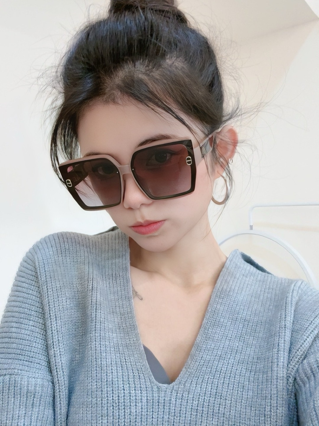 【DIOR-迪奥】开春新款 潮流爆款 时尚方框偏光太阳镜 高品质 佩戴舒适 网红潮款墨镜 型号 CD09