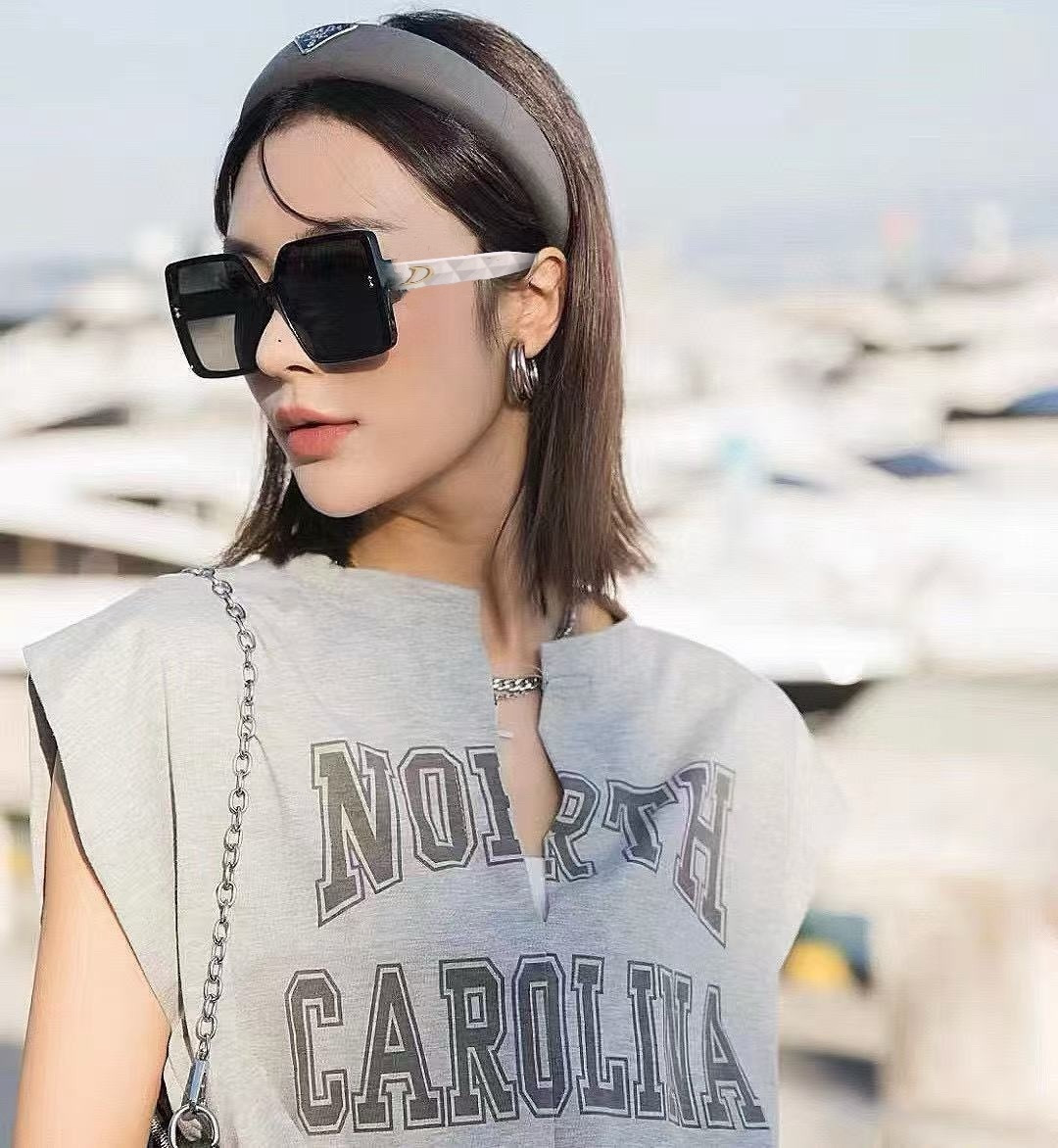 🔺 【DIOR-迪奥】开春新款 潮流爆款 时尚方框偏光太阳镜 高品质 佩戴舒适 网红潮款墨镜 女士高清偏