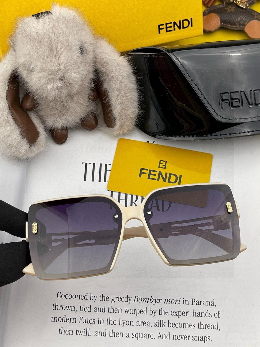 🔺 【芬迪】开春新款 潮流爆款 时尚方框偏光太阳镜 高品质 佩戴舒适 网红潮款墨镜 女士高清偏光太阳镜🕶