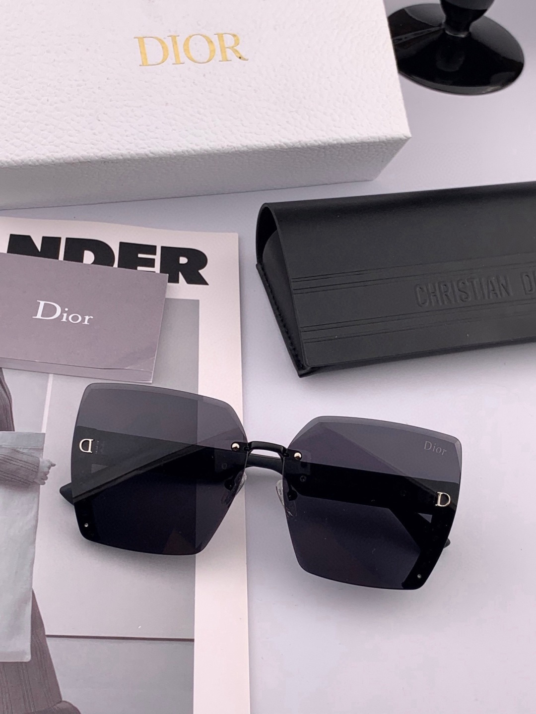 🔺 【DIOR-迪奥】开春新款 潮流爆款 时尚方框太阳镜 高品质 佩戴舒适 网红潮款墨镜 女士高清太阳镜