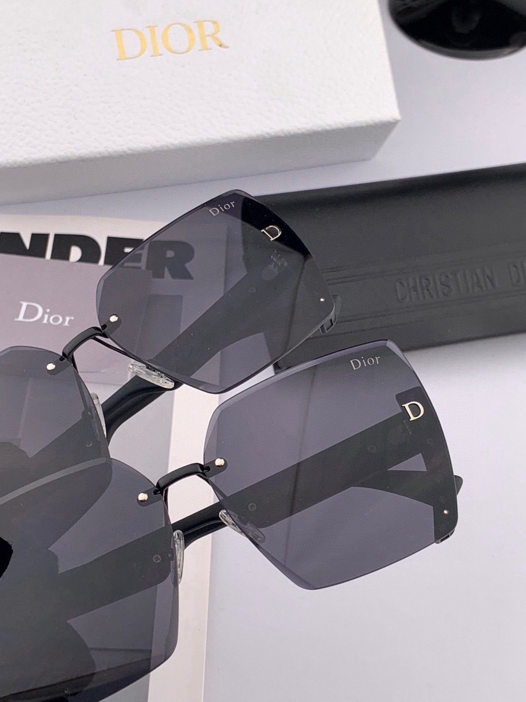🔺 【DIOR-迪奥】开春新款 潮流爆款 时尚方框太阳镜 高品质 佩戴舒适 网红潮款墨镜 女士高清太阳镜