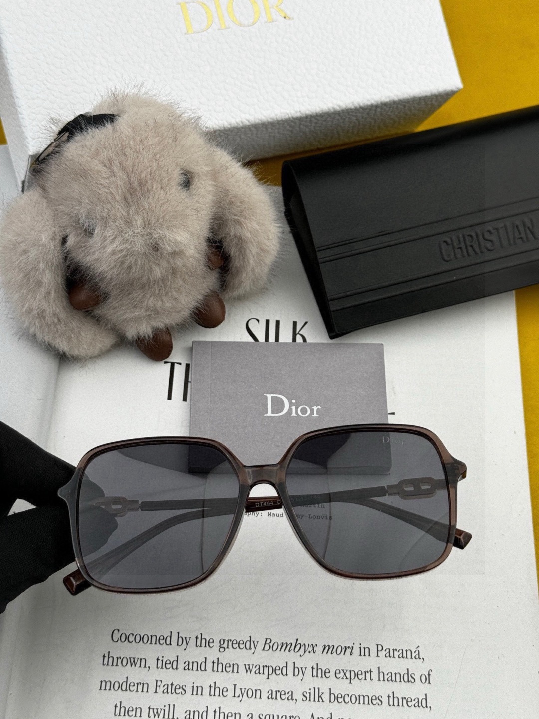 🔺 【DIOR】开春新款 潮流爆款 时尚圆框偏光太阳镜 高品质 佩戴舒适 网红潮款墨镜 女士高清加厚偏光