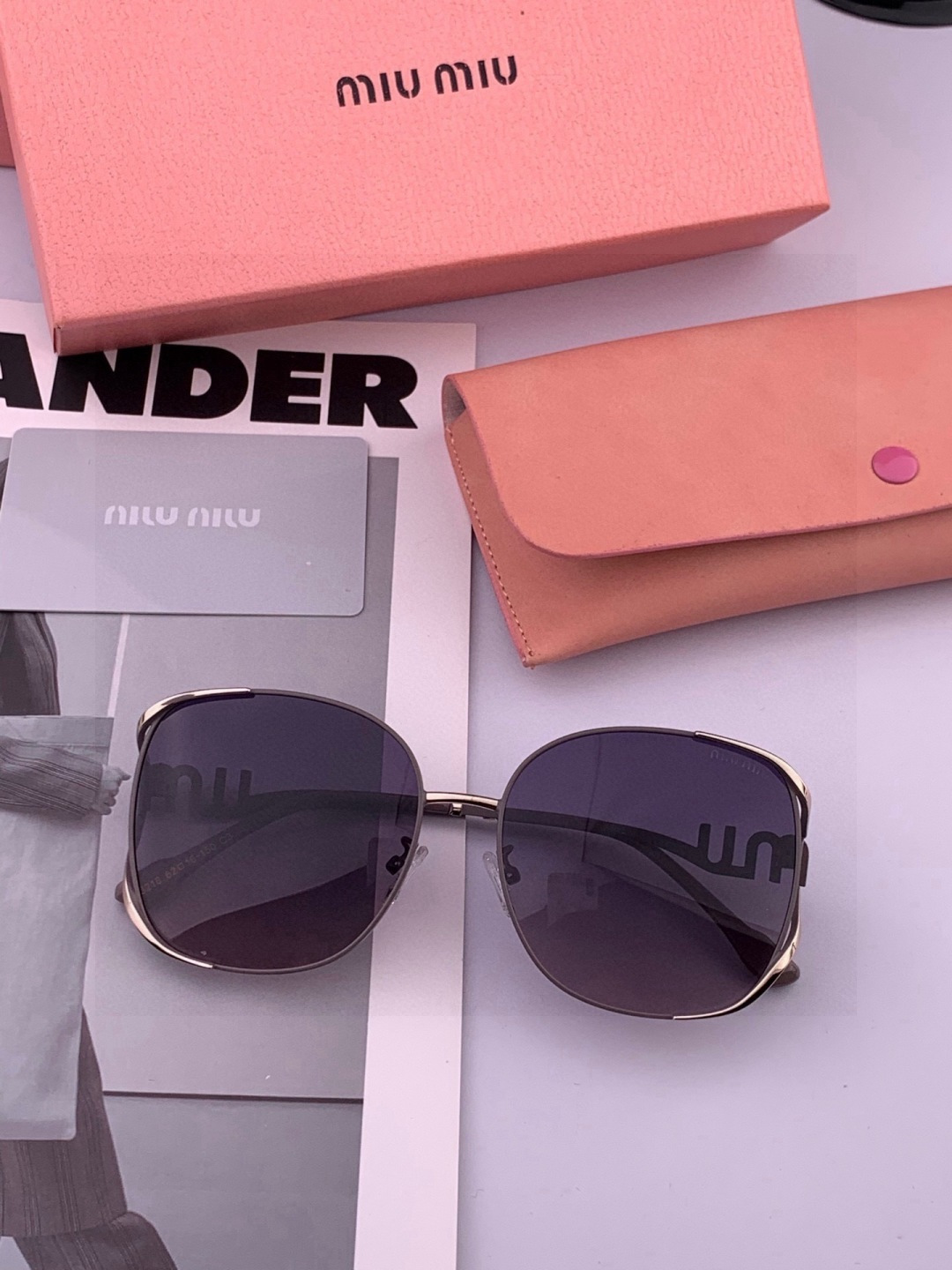 MIUMIU/缪缪🖇🖇开春新款🌟闪耀新款璀璨登台 ❤❤太阳镜潮品 精致个性设计简约时尚 专柜品质值得拥有