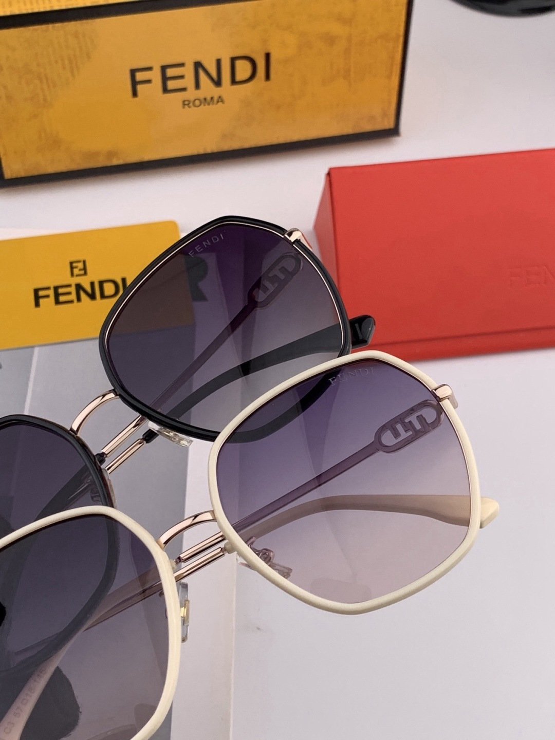 🔺 【芬迪】开春新款 潮流爆款 时尚方框偏光太阳镜 高品质 佩戴舒适 网红潮款墨镜 女士高清偏光太阳镜🕶