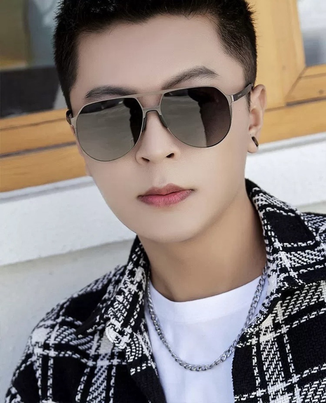 GUCCI 男款炫彩飞行员偏光太阳镜 ❤️材质：高清尼龙加厚卡槽高清偏光镜片 🌹无边框镜架💕颜👍型号：G