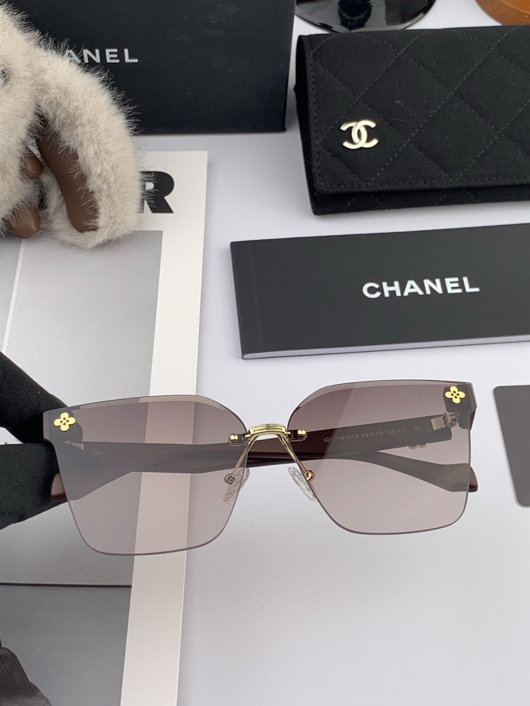 🔺 【香奈儿】开春新款 潮流爆款 时尚方框太阳镜 高品质 佩戴舒适 网红潮款墨镜 女士高清加厚偏光太阳镜