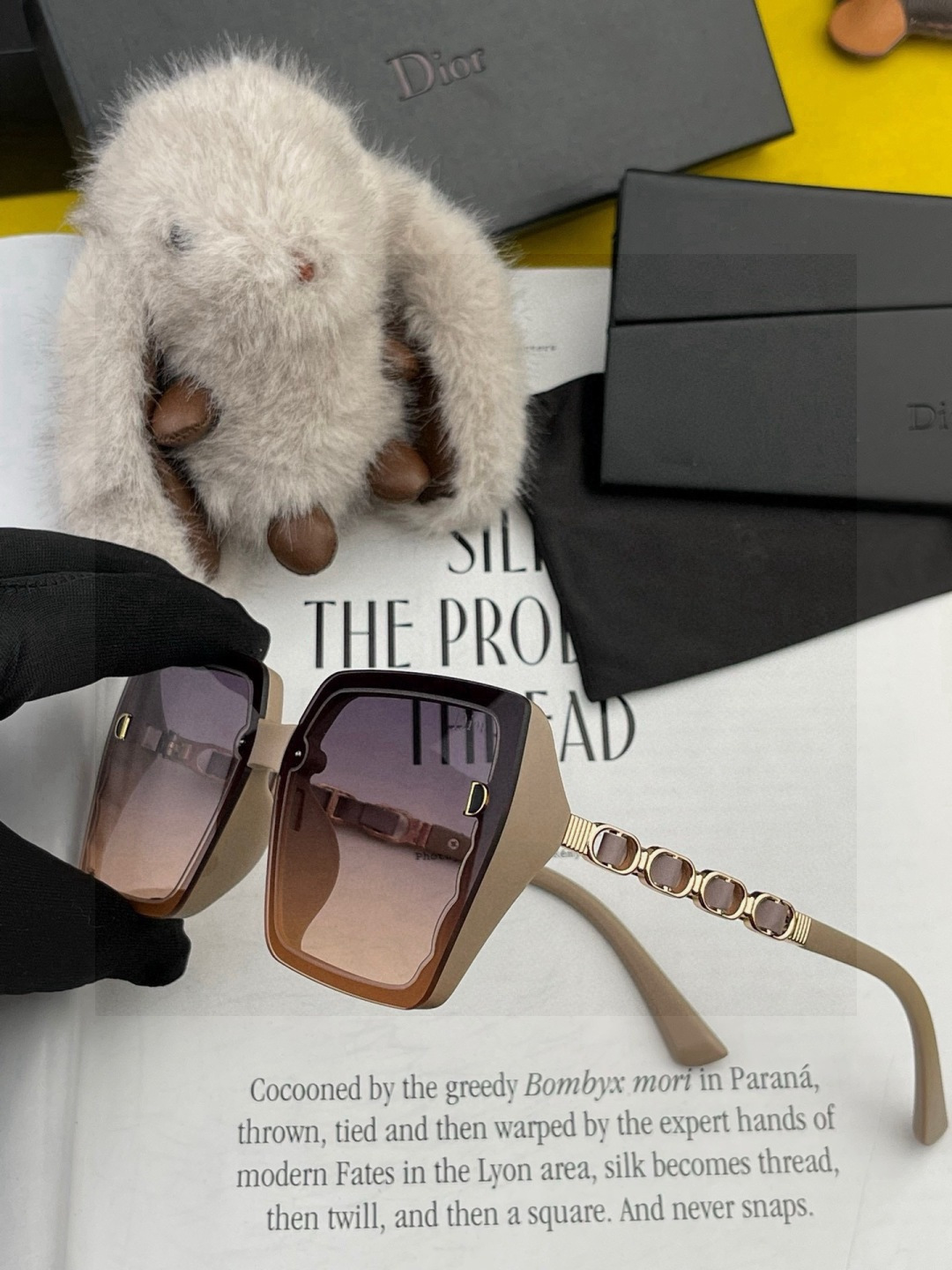 DIOR 开春新款🎈原版出货 网红超爆款💙经典奢华全球风[强][酷][亲亲] 时尚方框太阳镜[得意] 气