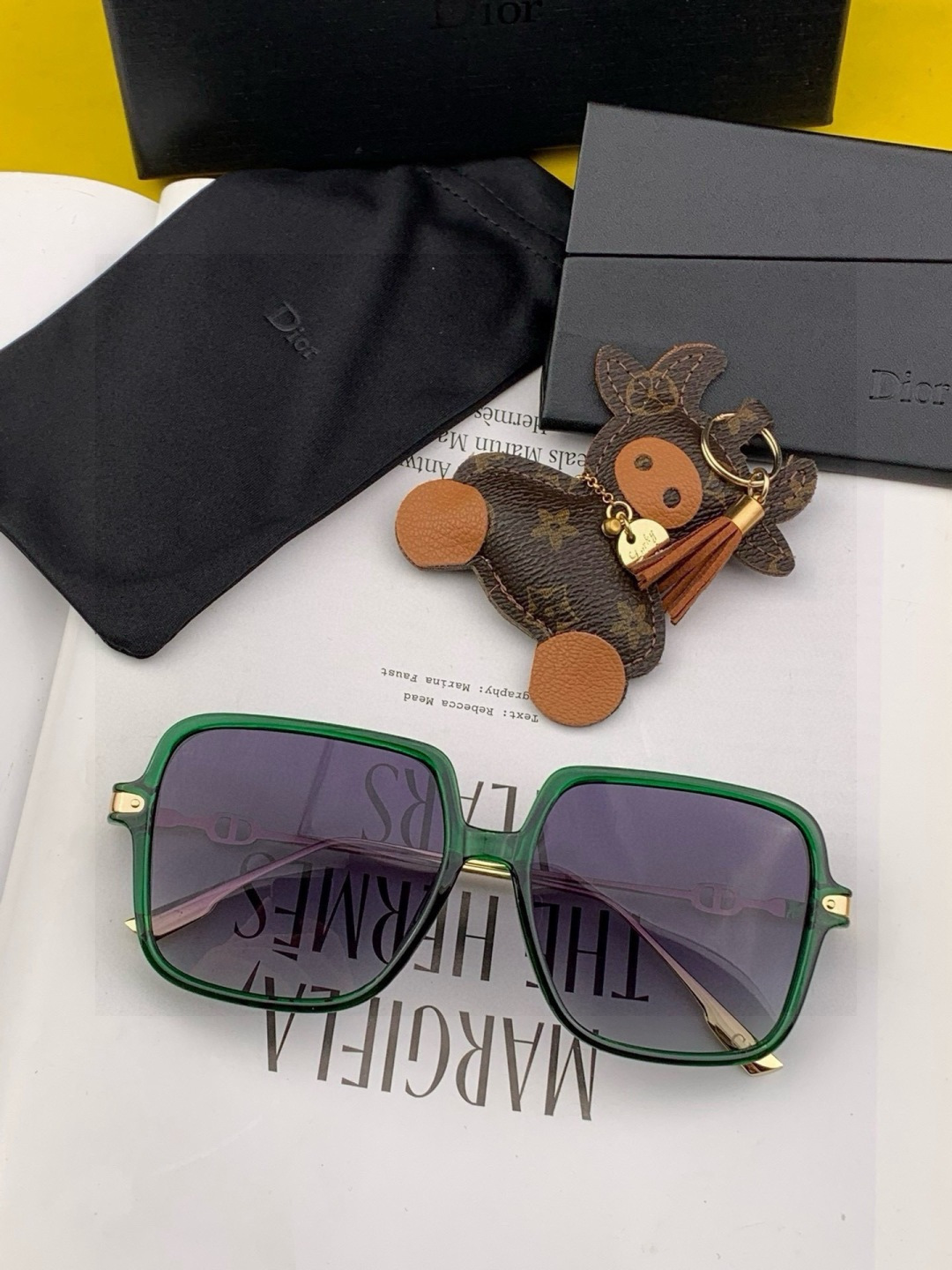 TR版本-偏光【独家大牌太阳镜无滤镜‼实拍上架 Dior官网最新发布新款太阳镜🕶，注意⚠我们是高清镜片 