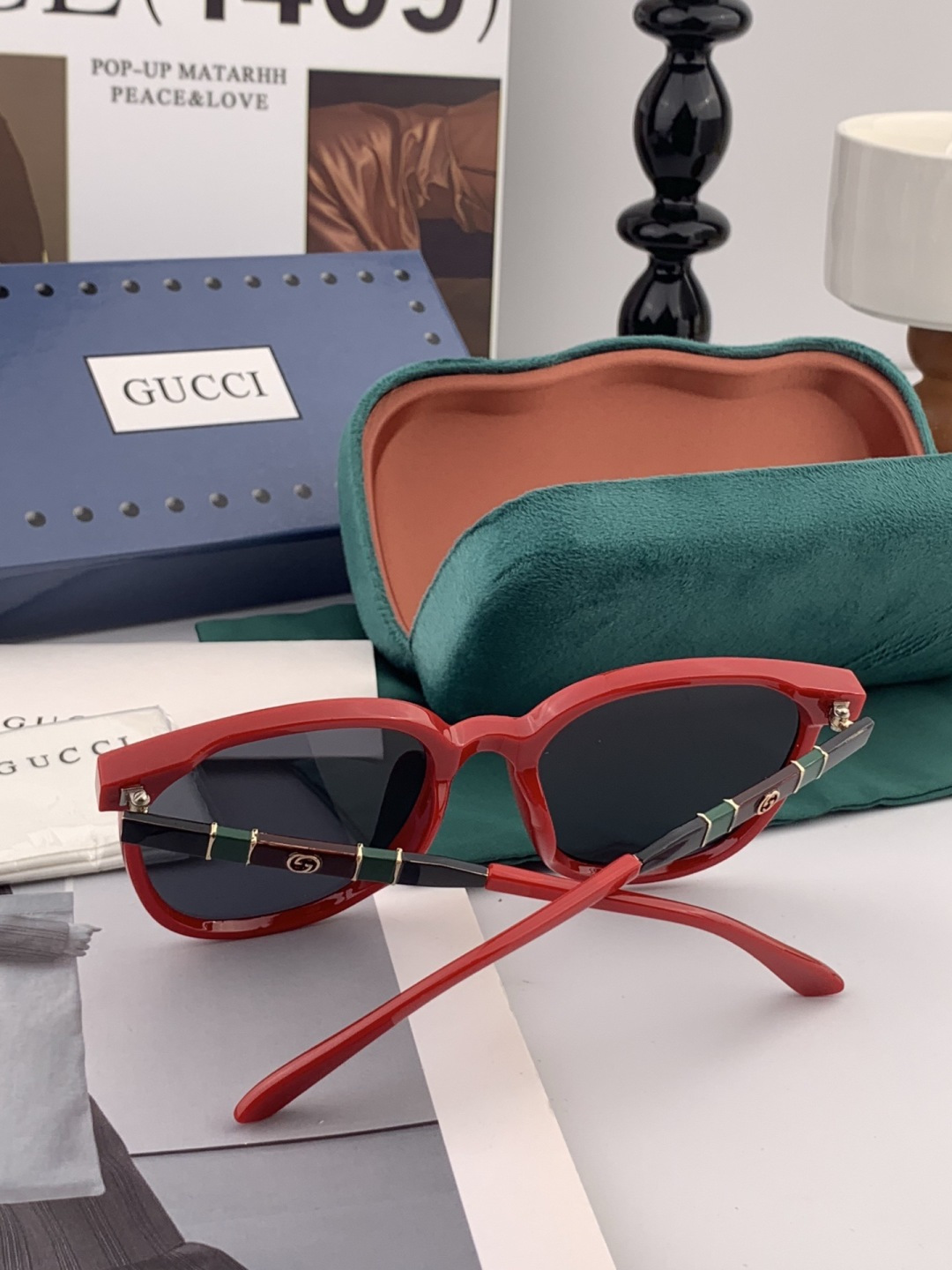 【TR偏光系列】 Gucci联名系列限量版经典的圆框设计，不挑脸型，无论搭配大衣还是连衣裙都非常显气质偏