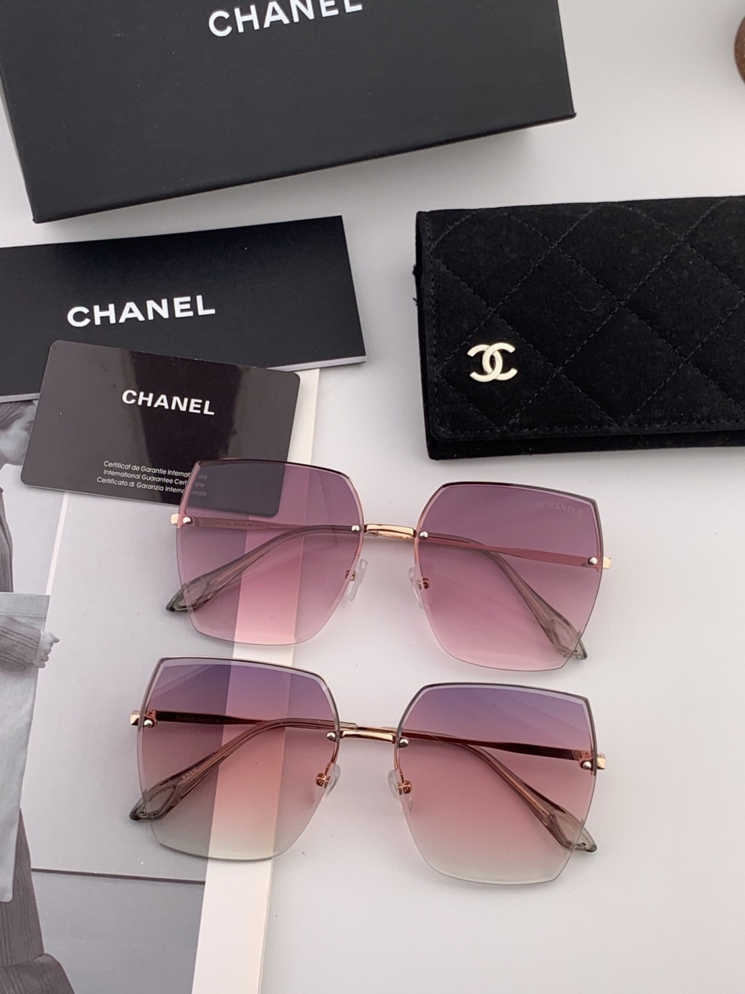 新品CHANEL 香奈儿太阳镜以独特魅力和前卫风格诠释春夏最新眼镜，质感超好佩带舒适 型号：CH2077